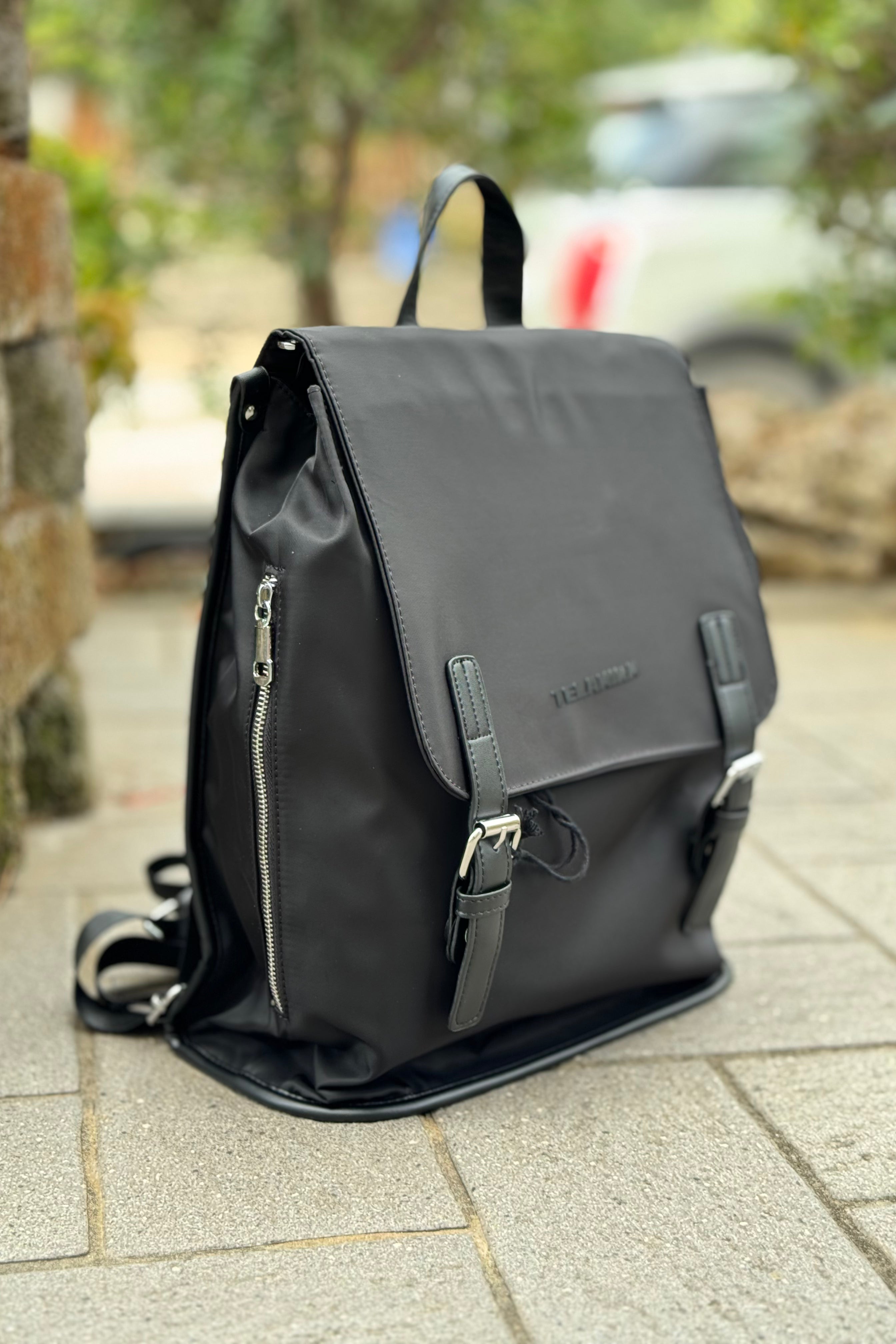 Telamira JTAC02 multi-pocket nylon backpack, black