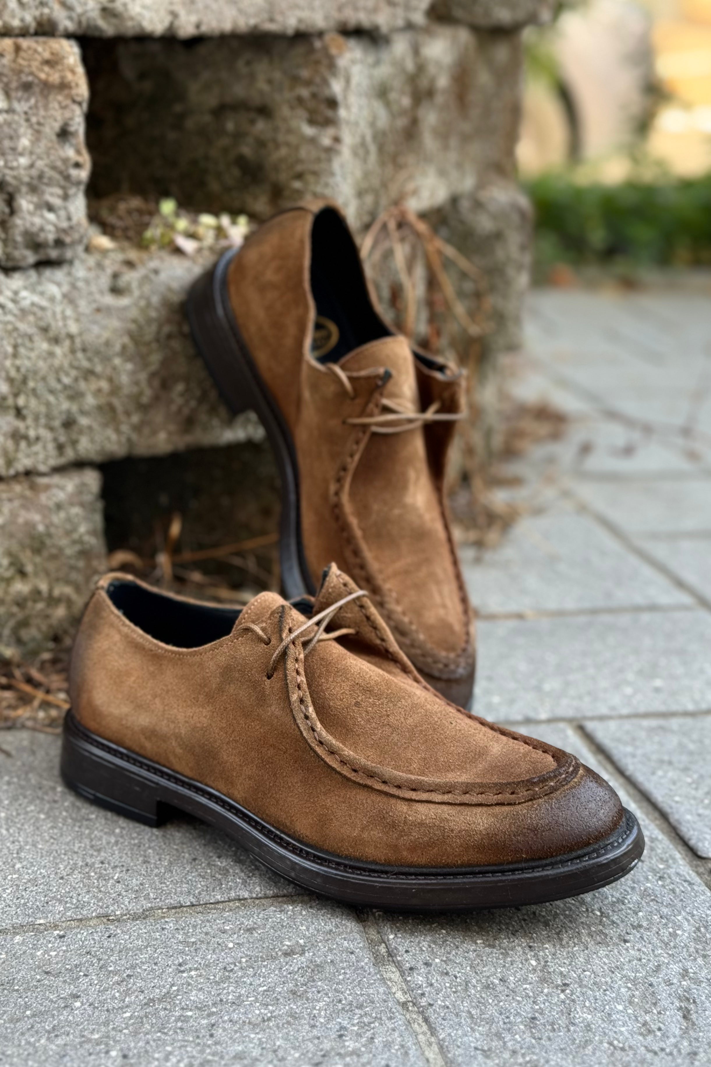 ARNOLD LAYNE SCARPA IN PELLE A VASCHETTA