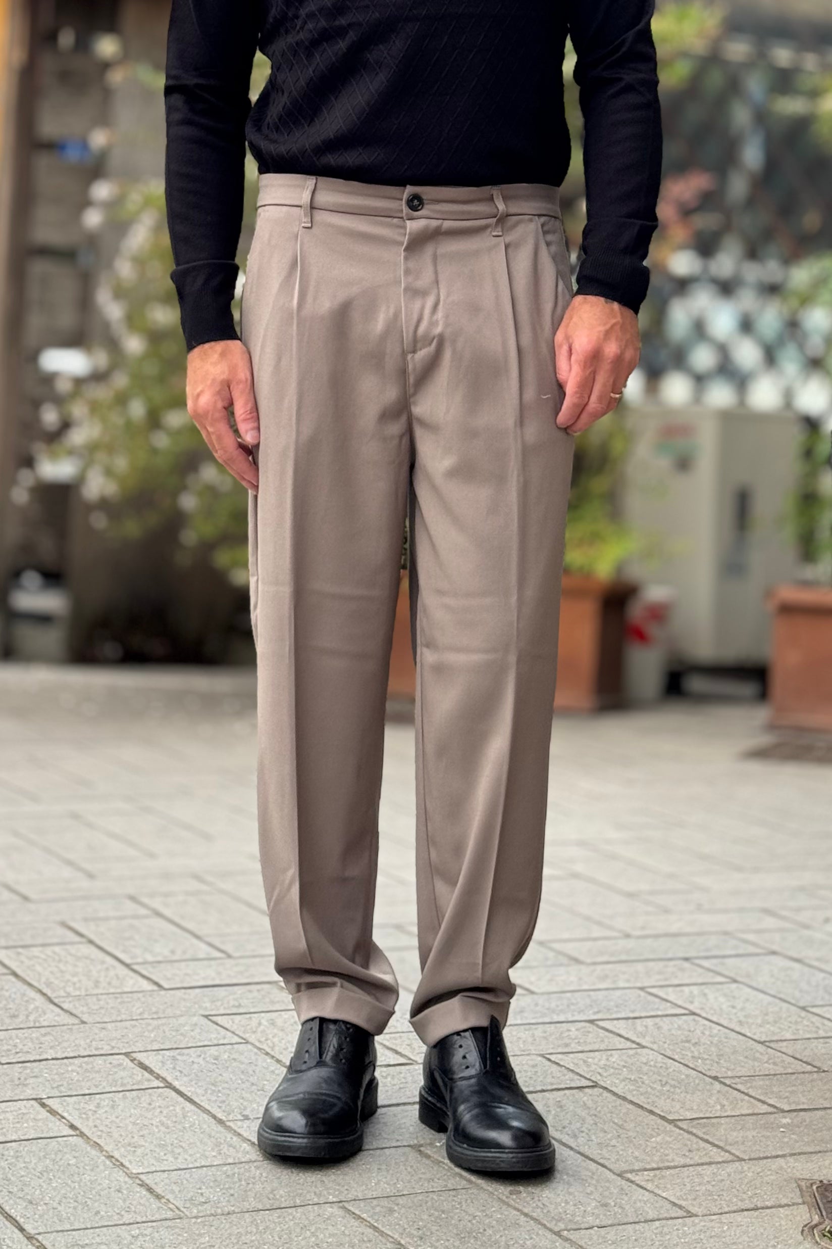 TELAMIRA PANTALONE LARGO CON PINCES DISPONIBILE IN 2 COLORI