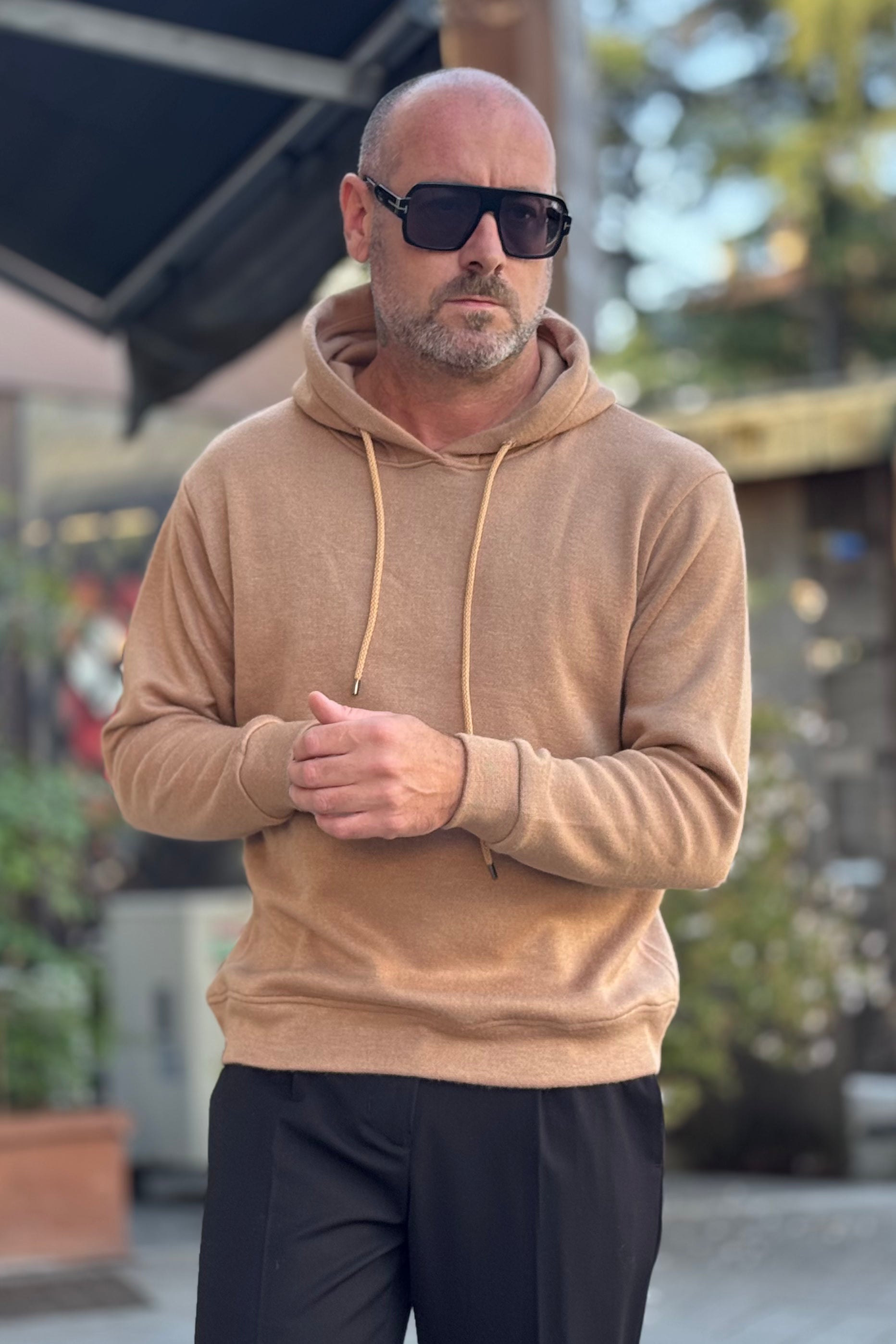 BICOLORE FELPA IN MAGLIA CON CAPPUCCIO DISPONIBILE IN 2 COLORI