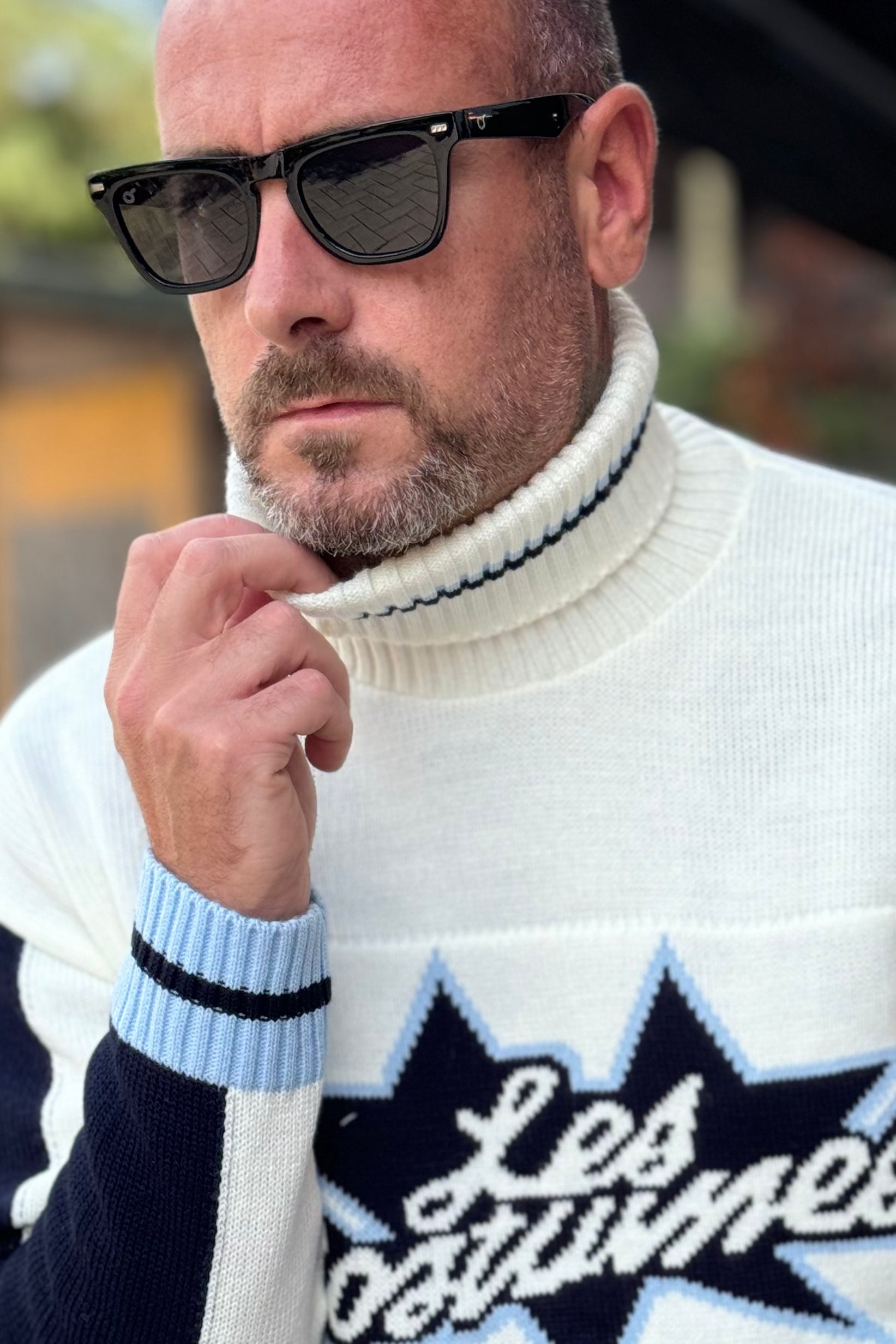 Les Costumes Paris LCFW25057 turtleneck sweater with mohair logo on the front, white