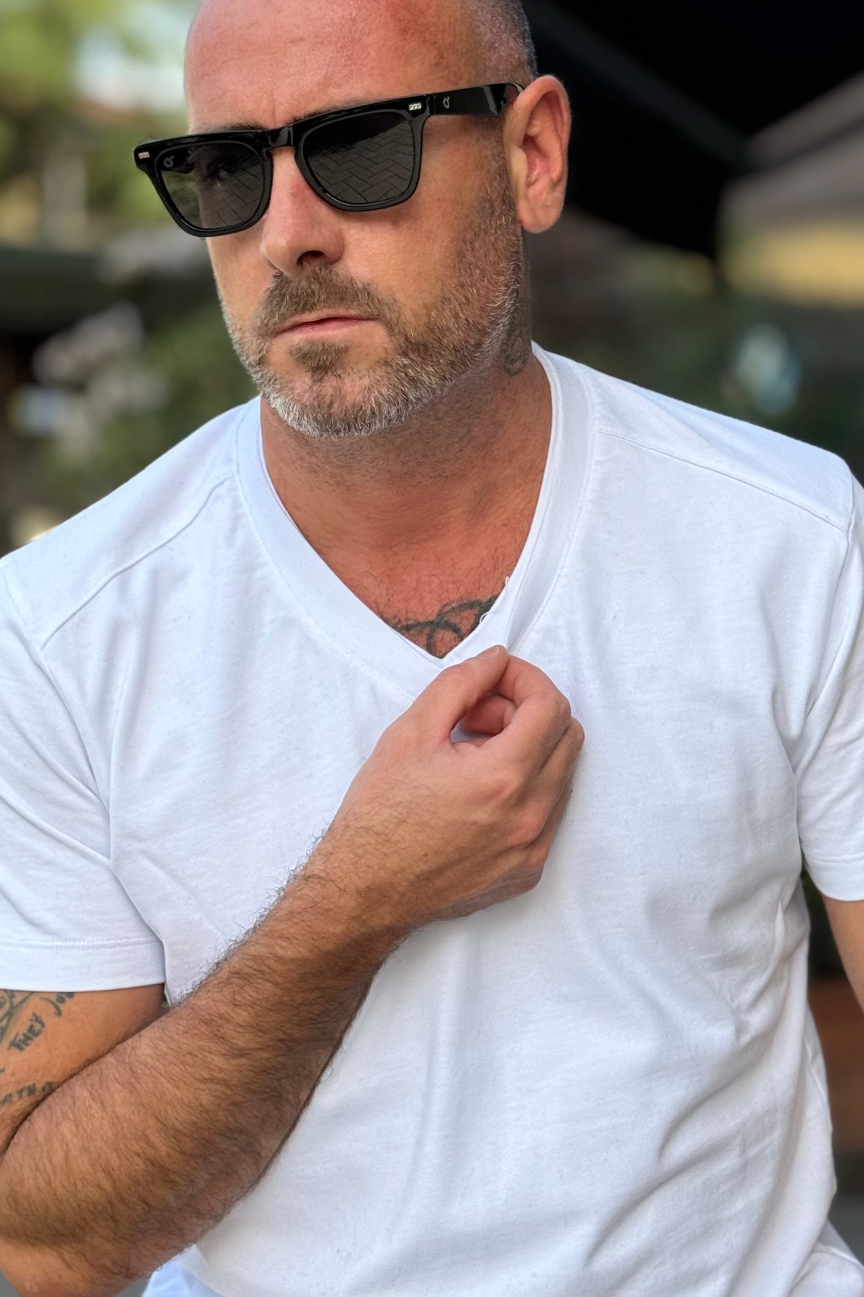 Anima CTN01 t-shirt v-neck in cotone disponibile in 3 colori