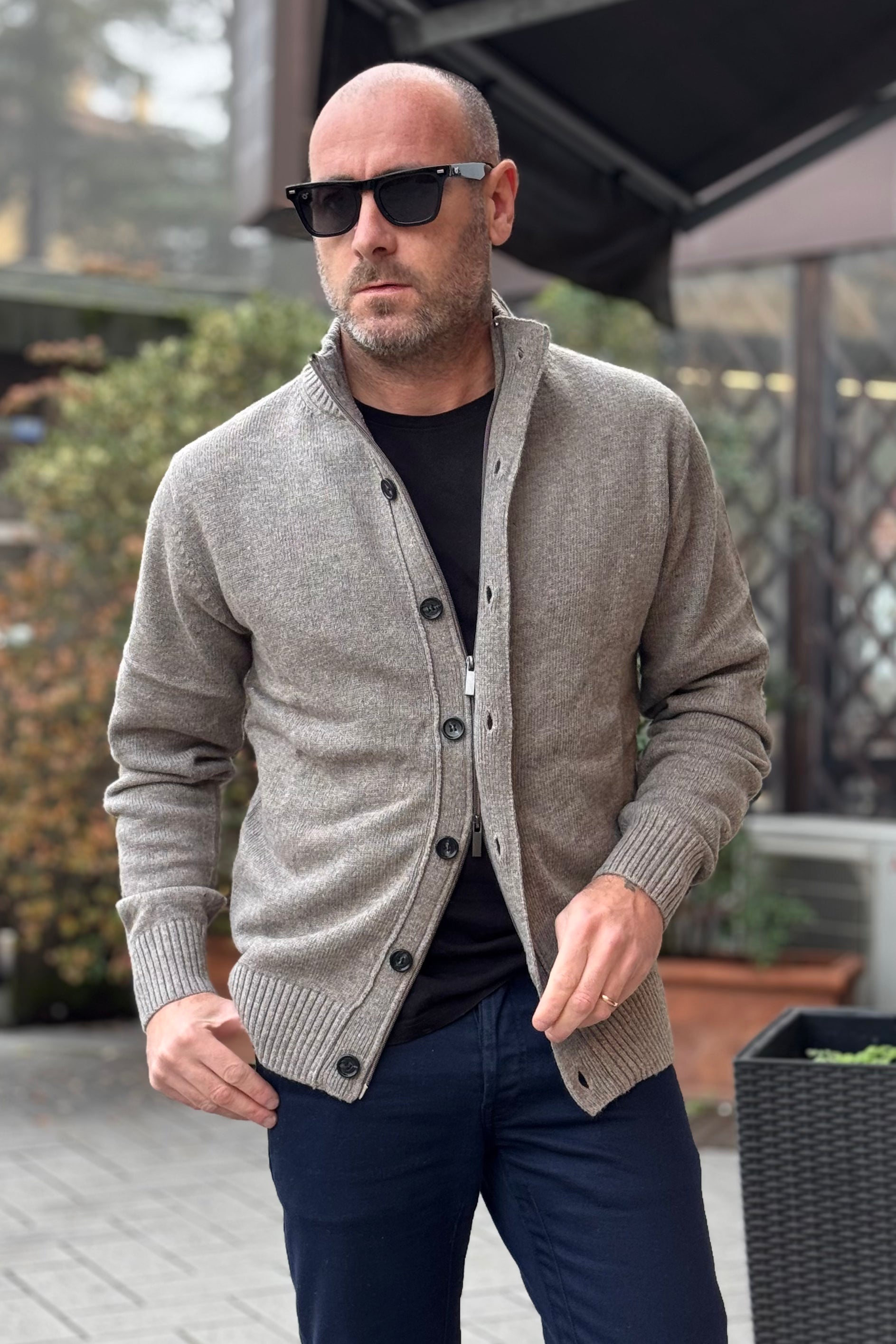 Telamira MV-016 Cardigan with button and zip closure, mud color