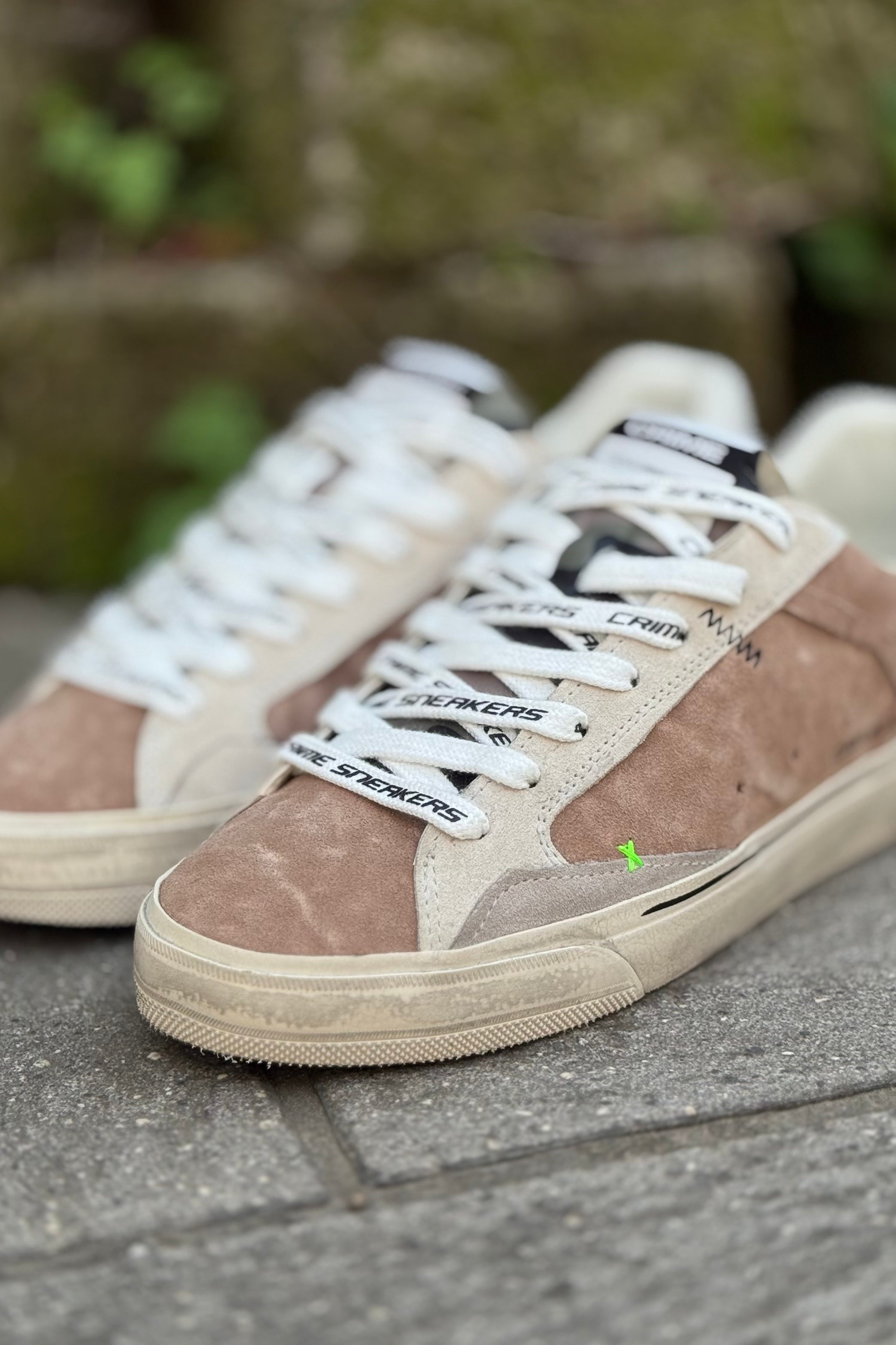 CRIME LONDON SNEAKERS IN CAMOSCIO COLORE BEIGE