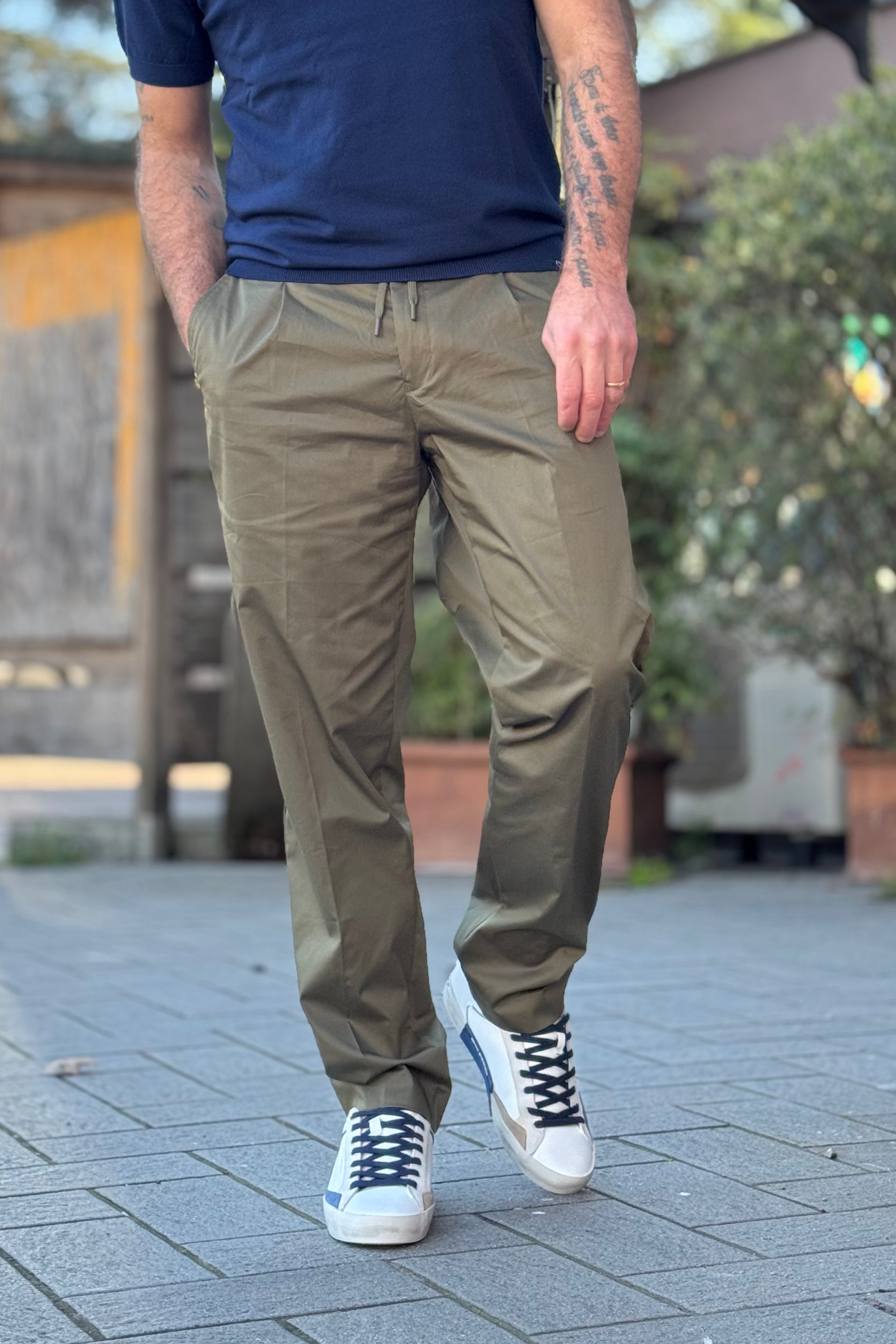 TELAMIRA PANTALONE CHINO IN TESSUTO TECNICO DISPONIBILE IN 5 COLORI