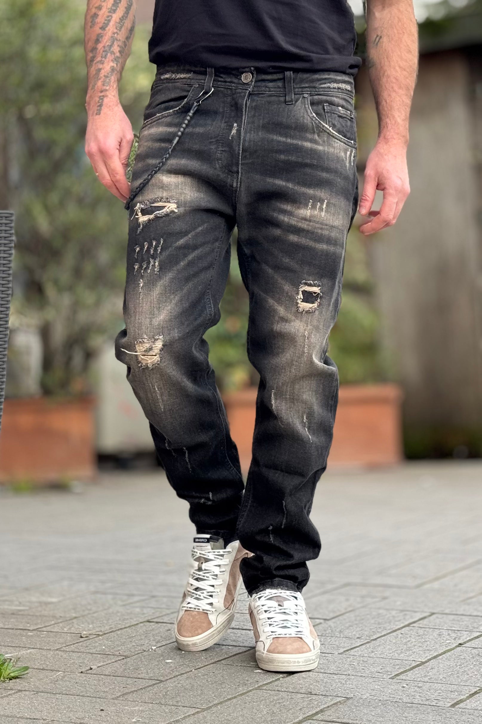 XAGON MAN JEANS CON ROTTURE E ABRASIONI
