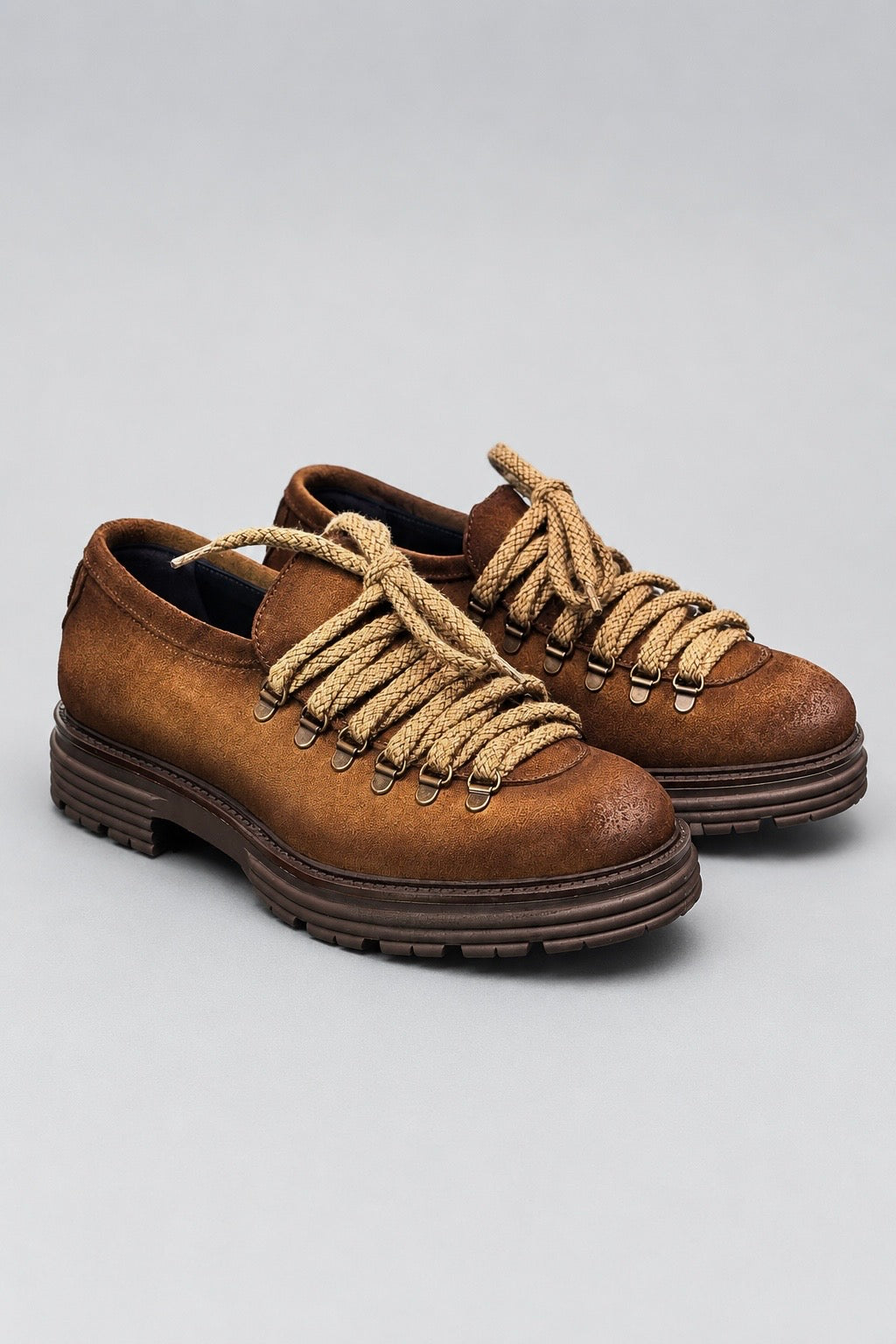 ARNOLD LAYNE PEDULA IN CAMOSCIO E CUOIO