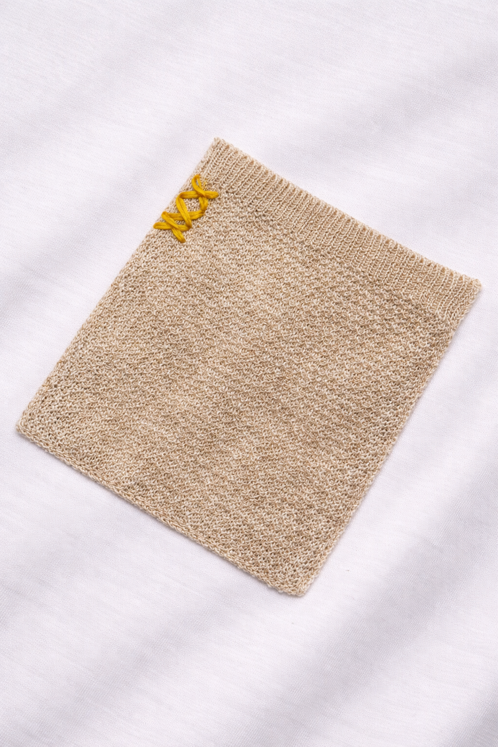 TELAMIRA TSHRIT CON TASCHINO E RICAMO - Mania Fashion Clothing