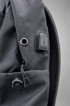WHY NOT BRAND ZAINO MULTITASKING CON PRESA USB INCORPORATA - NERO