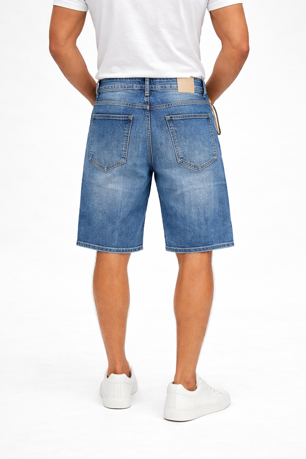 TELAMIRA  BERMUDA IN JEANS CON CATENA OMAGGIO