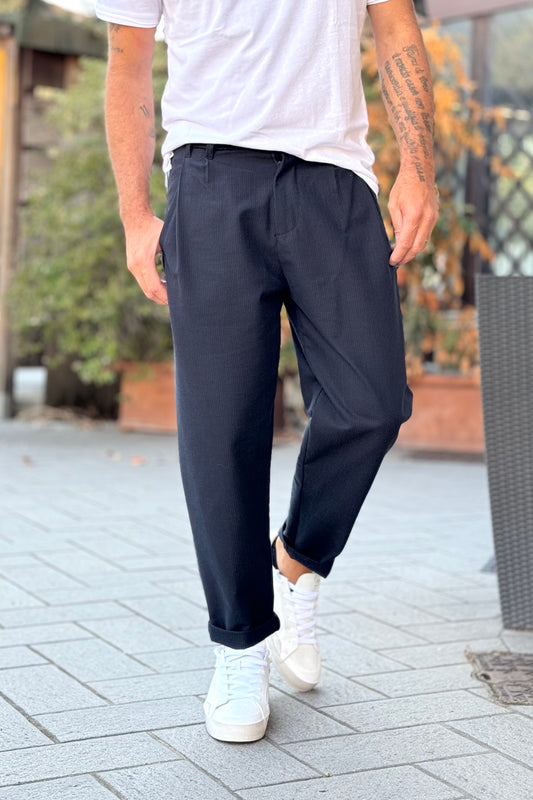 Bicolore 2542Y pantalone gessato con pinces in vita modello Baggy