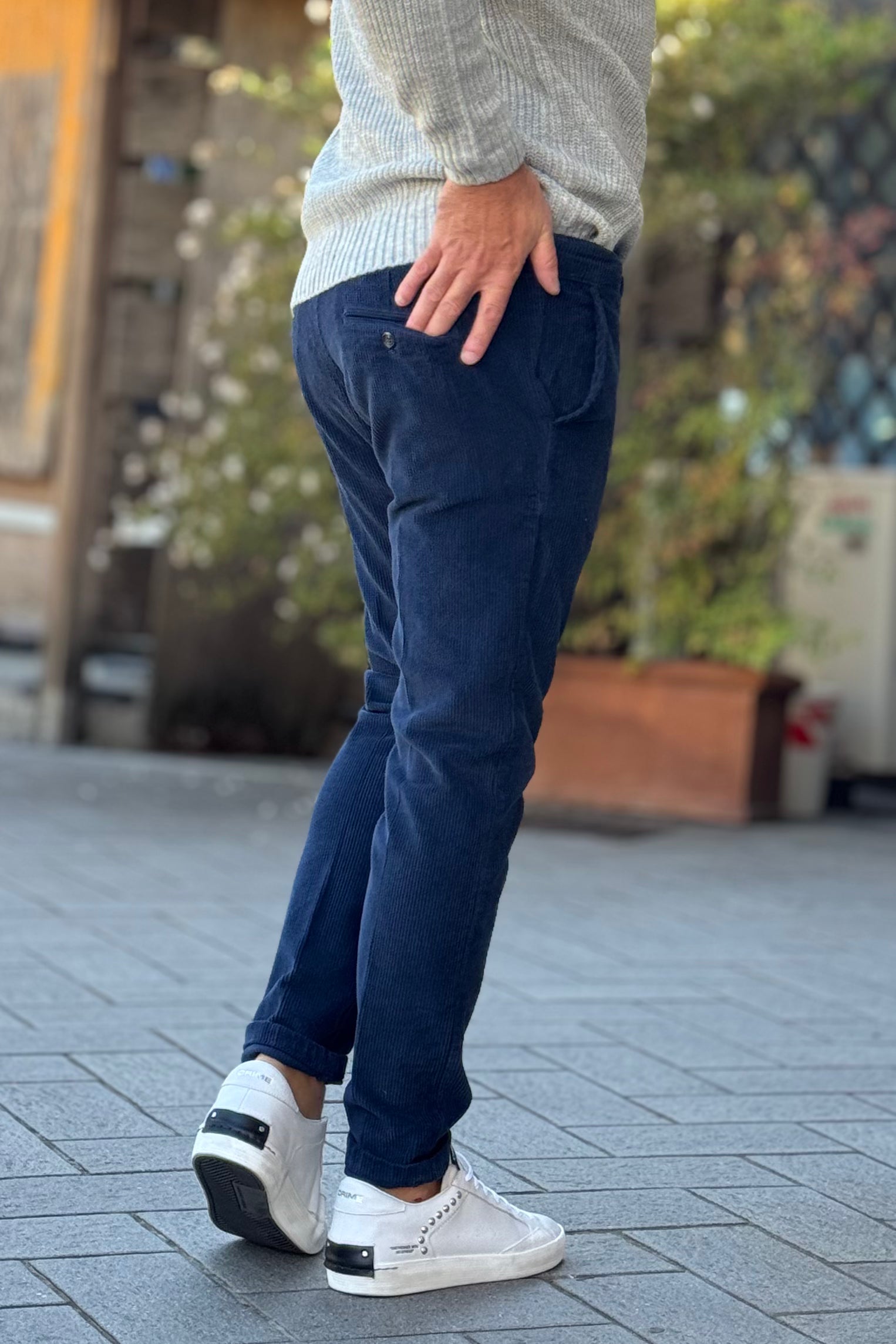 TELAMIRA PANTALONE SLIM IN VELLUTO DISPONIBILE IN 3 COLORI