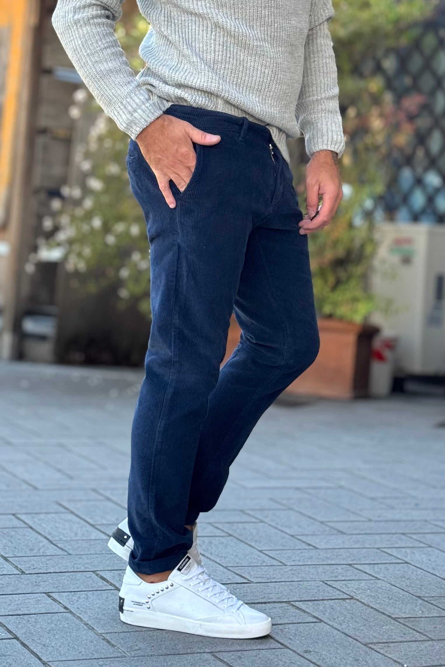 TELAMIRA PANTALONE SLIM IN VELLUTO DISPONIBILE IN 3 COLORI