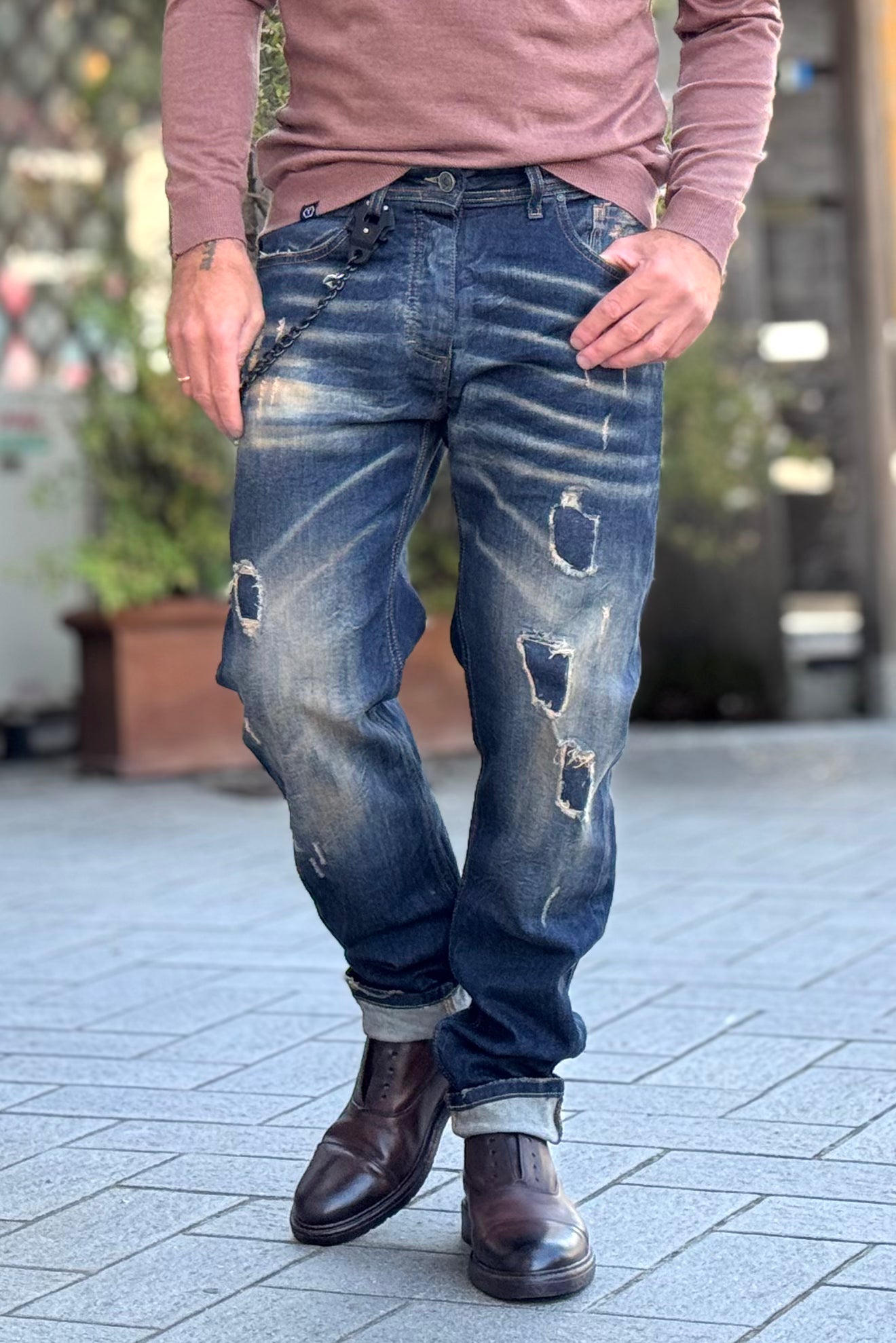 XAGON MAN JEANS REGULAR CON ROTTURE E ABRASIONI CATENA OMAGGIO