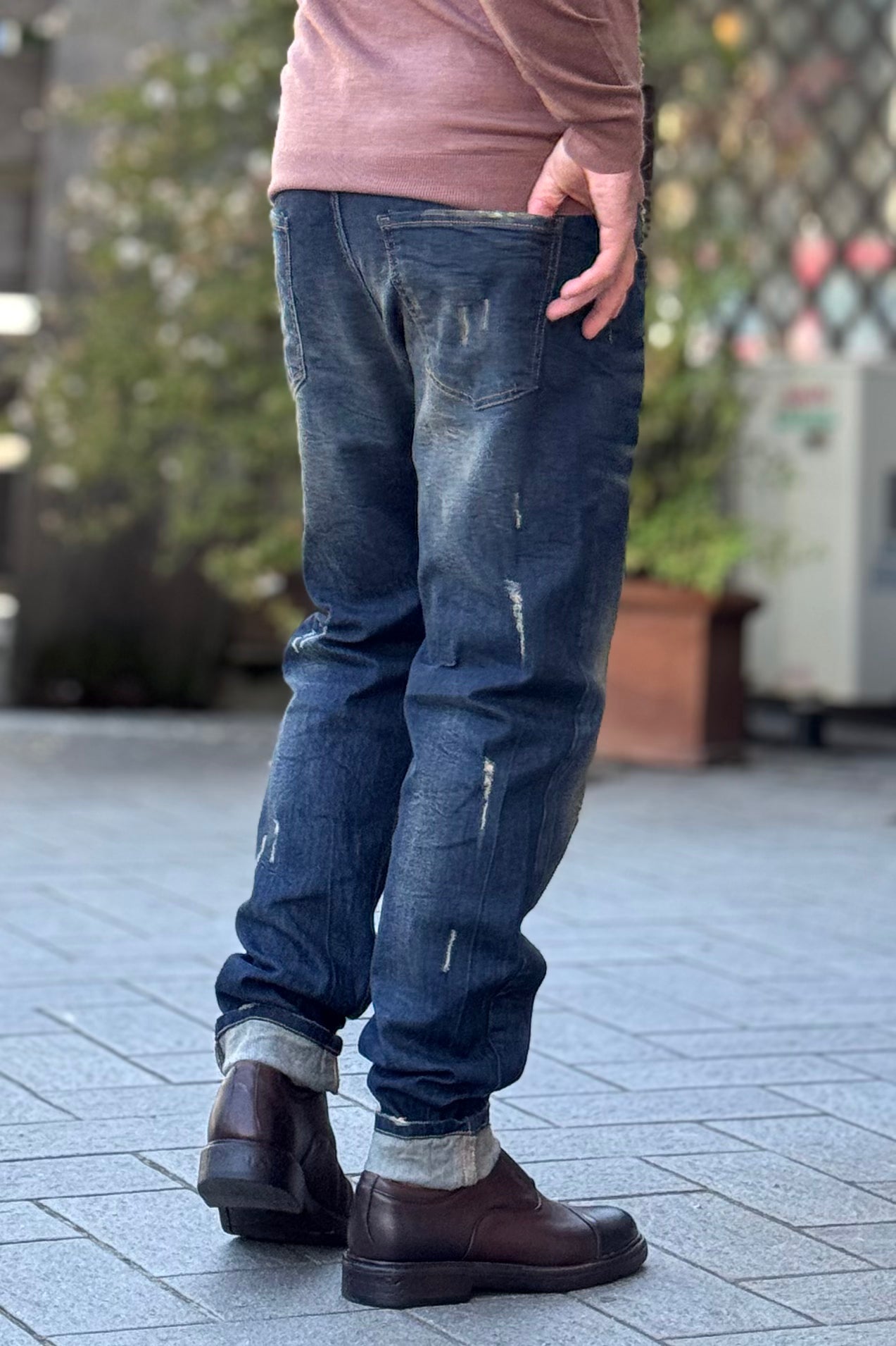 XAGON MAN JEANS REGULAR CON ROTTURE E ABRASIONI CATENA OMAGGIO