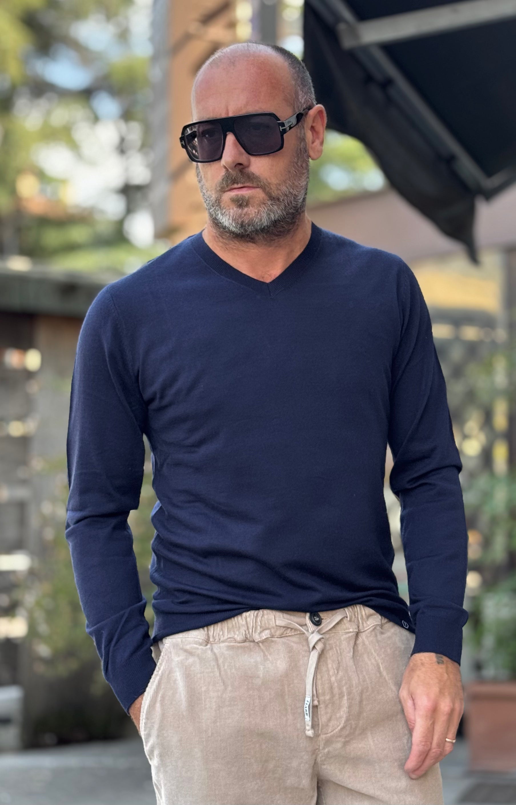 Telamira MV-041 V-neck sweater in extra fine wool available in 4 colors