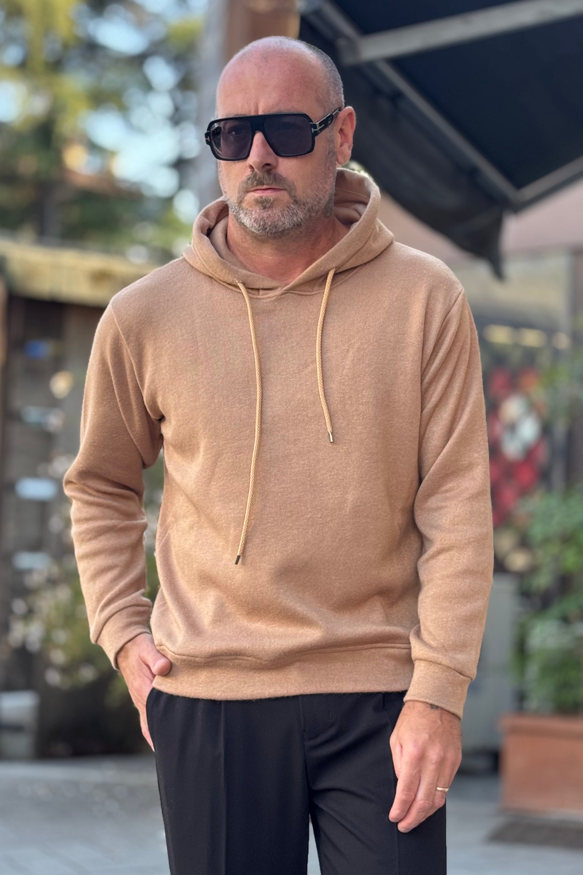 BICOLORE FELPA IN MAGLIA CON CAPPUCCIO DISPONIBILE IN 2 COLORI