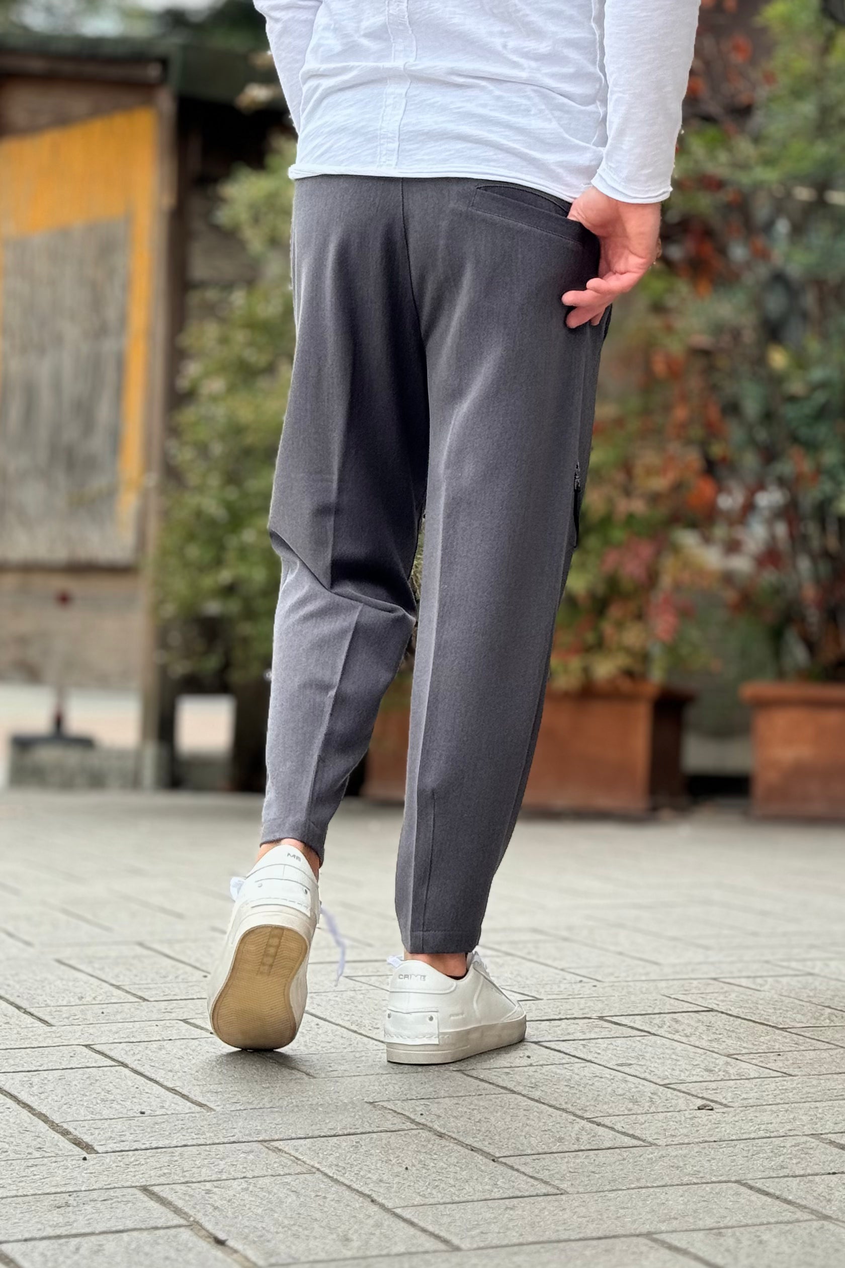 XAGON MAN PANTALONE CON ELASTICO IN VITA DISPONIBILE IN 2 COLORI