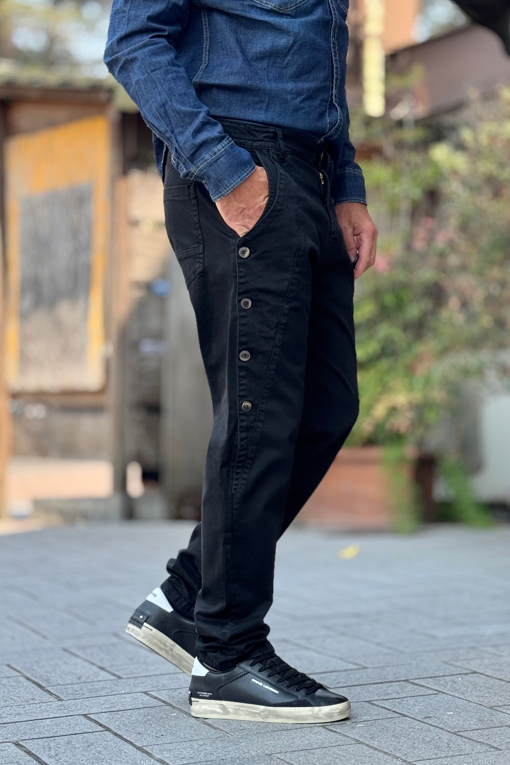 XAGON MAN PANTALONE BOTTONI DISPONIBILE IN 2 COLORI