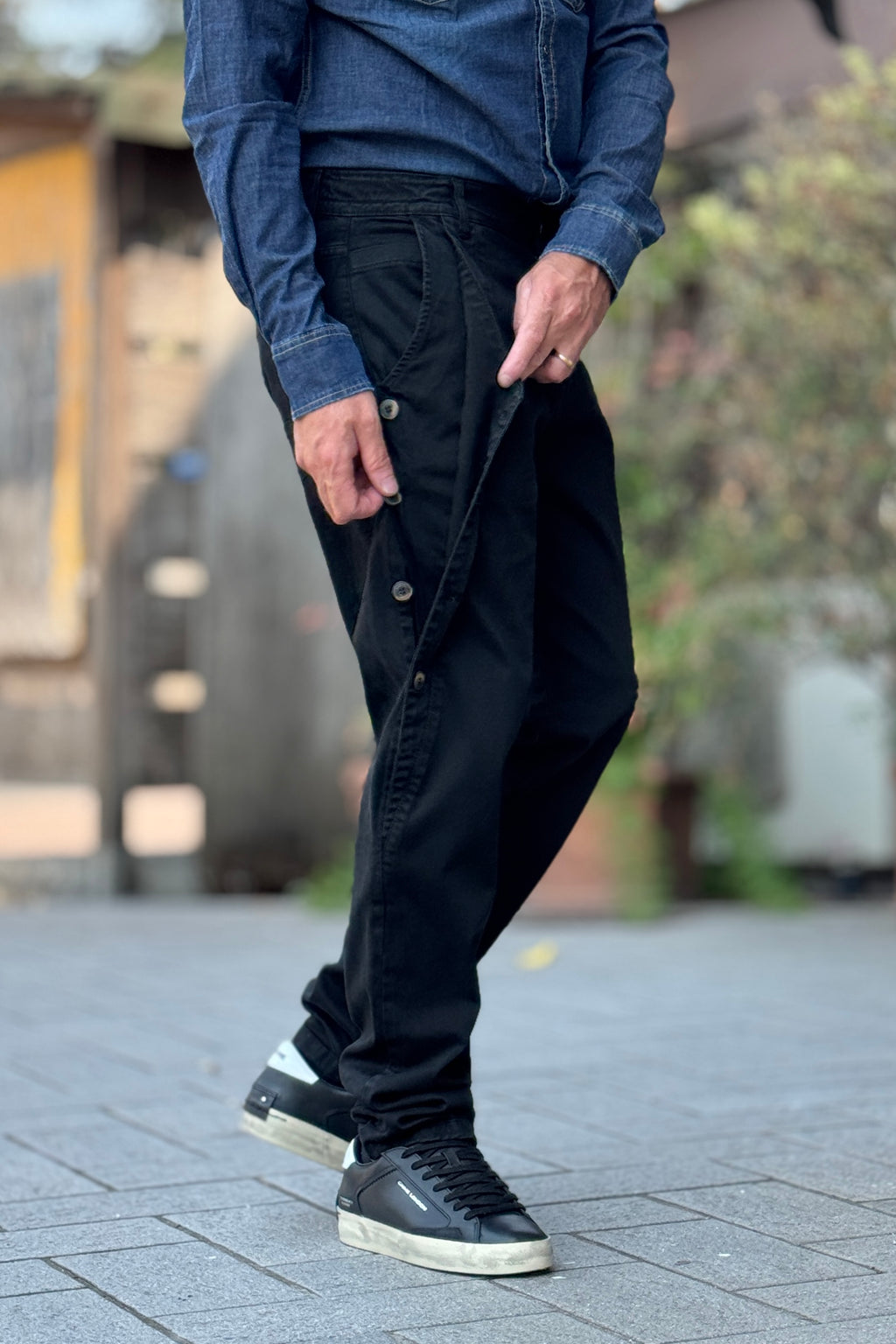 XAGON MAN PANTALONE BOTTONI DISPONIBILE IN 2 COLORI
