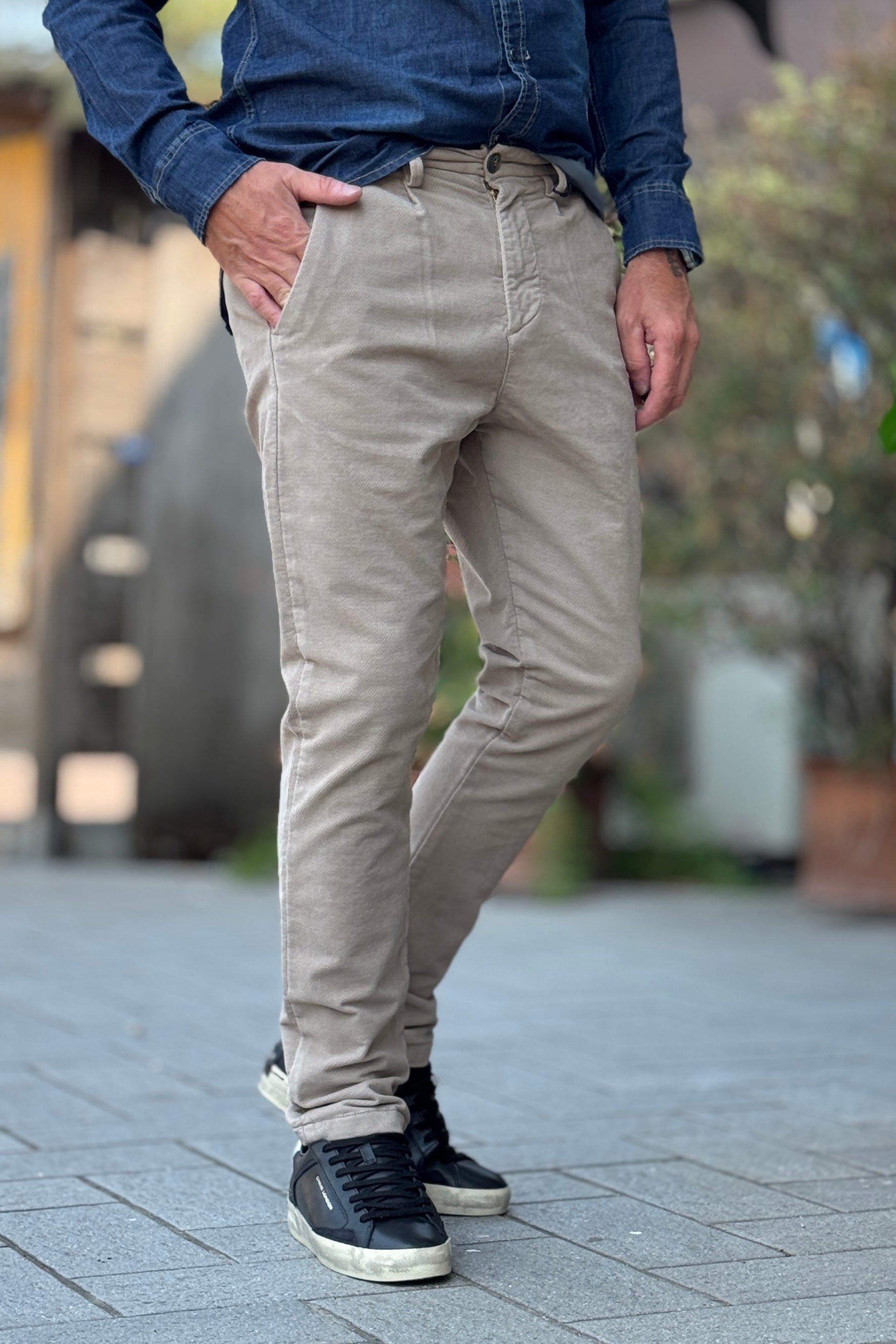 XAGON MAN PANTALONE TESSUTO OPERATO DISPONIBILE IN 2 COLORI