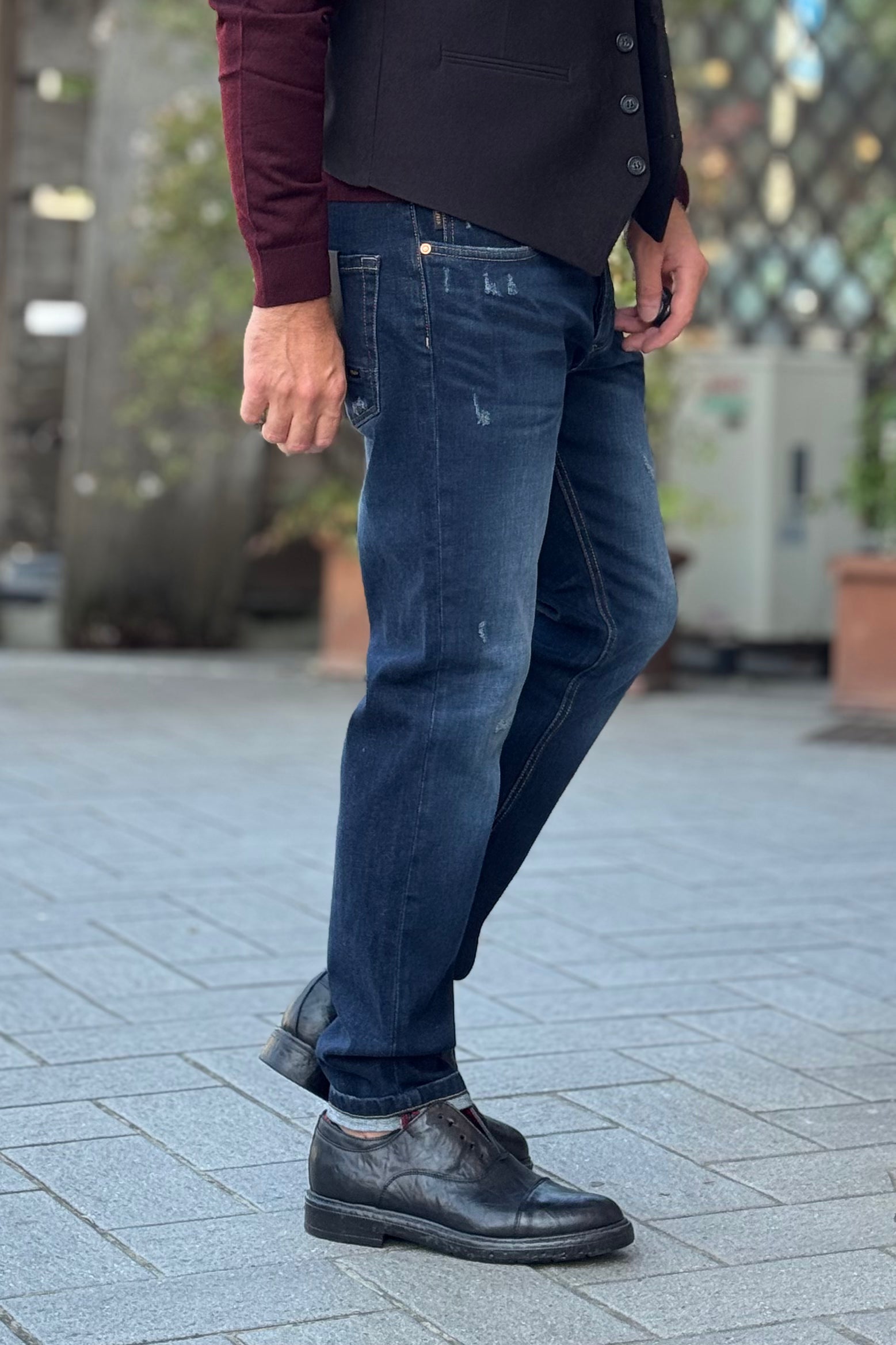 STAFF JEANS BLU SCURO CON ABRASIONI