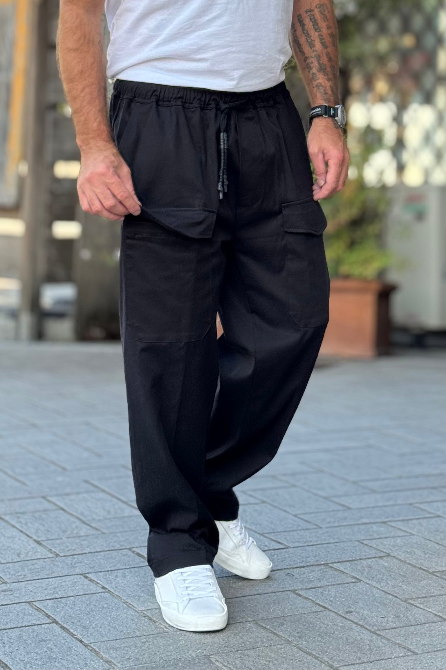 XAGON MAN PANTALONE TASCONE MODELLO LARGO COLORE NERO