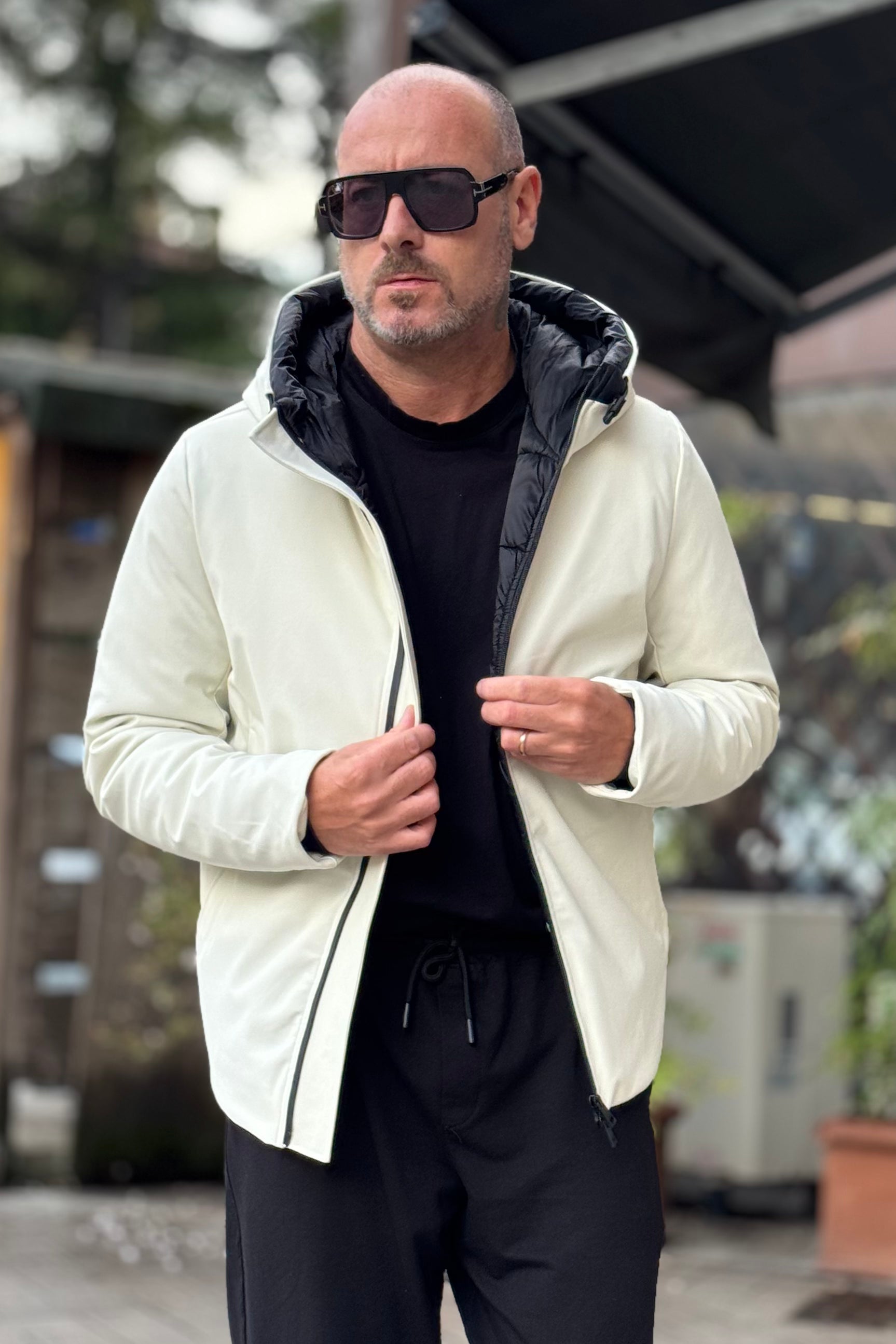 TELAMIRA GIUBBINO TECNICO CON CAPPUCCIO DISPONIBILE IN 2 COLORI