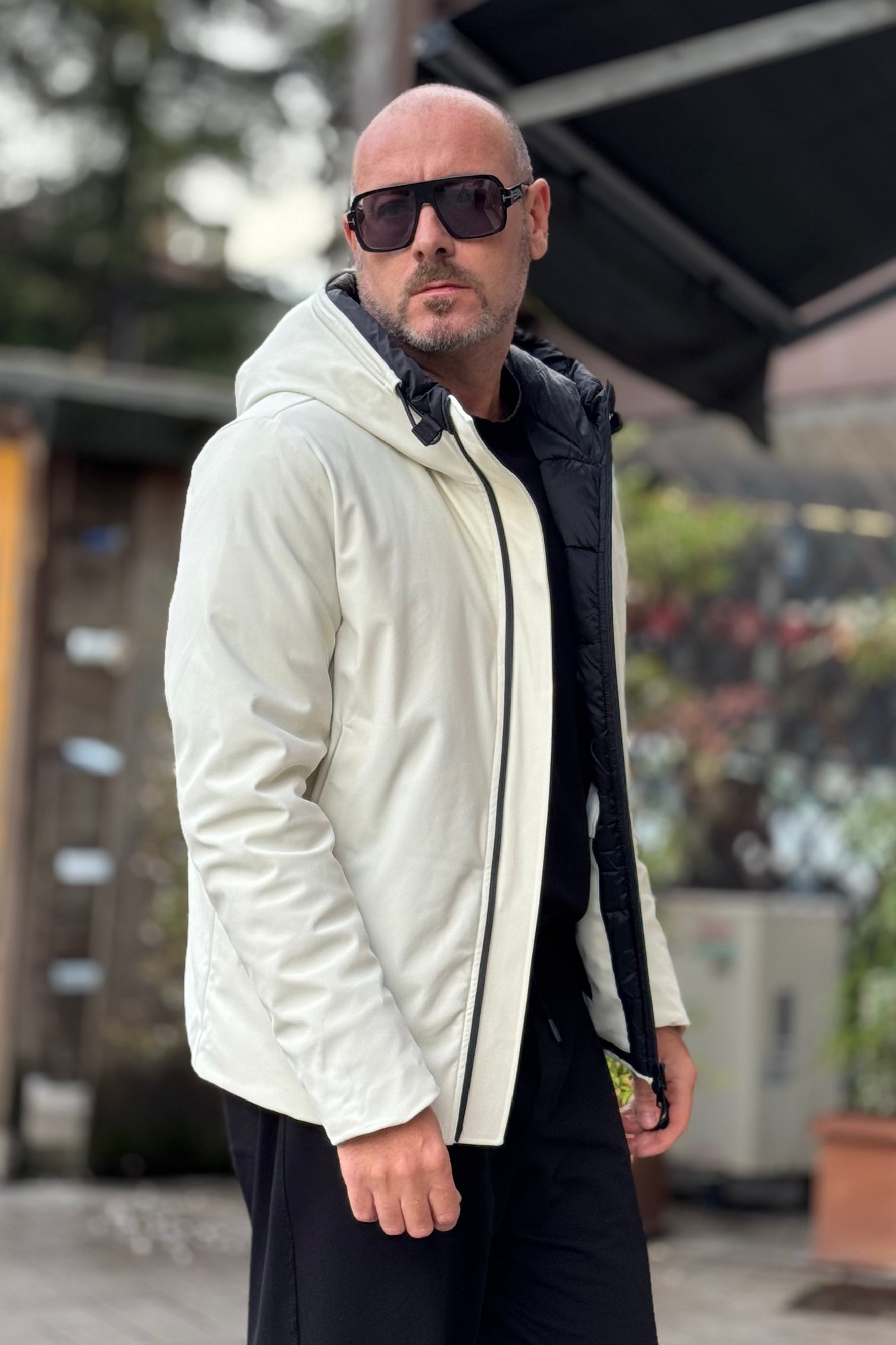 TELAMIRA GIUBBINO TECNICO CON CAPPUCCIO DISPONIBILE IN 2 COLORI