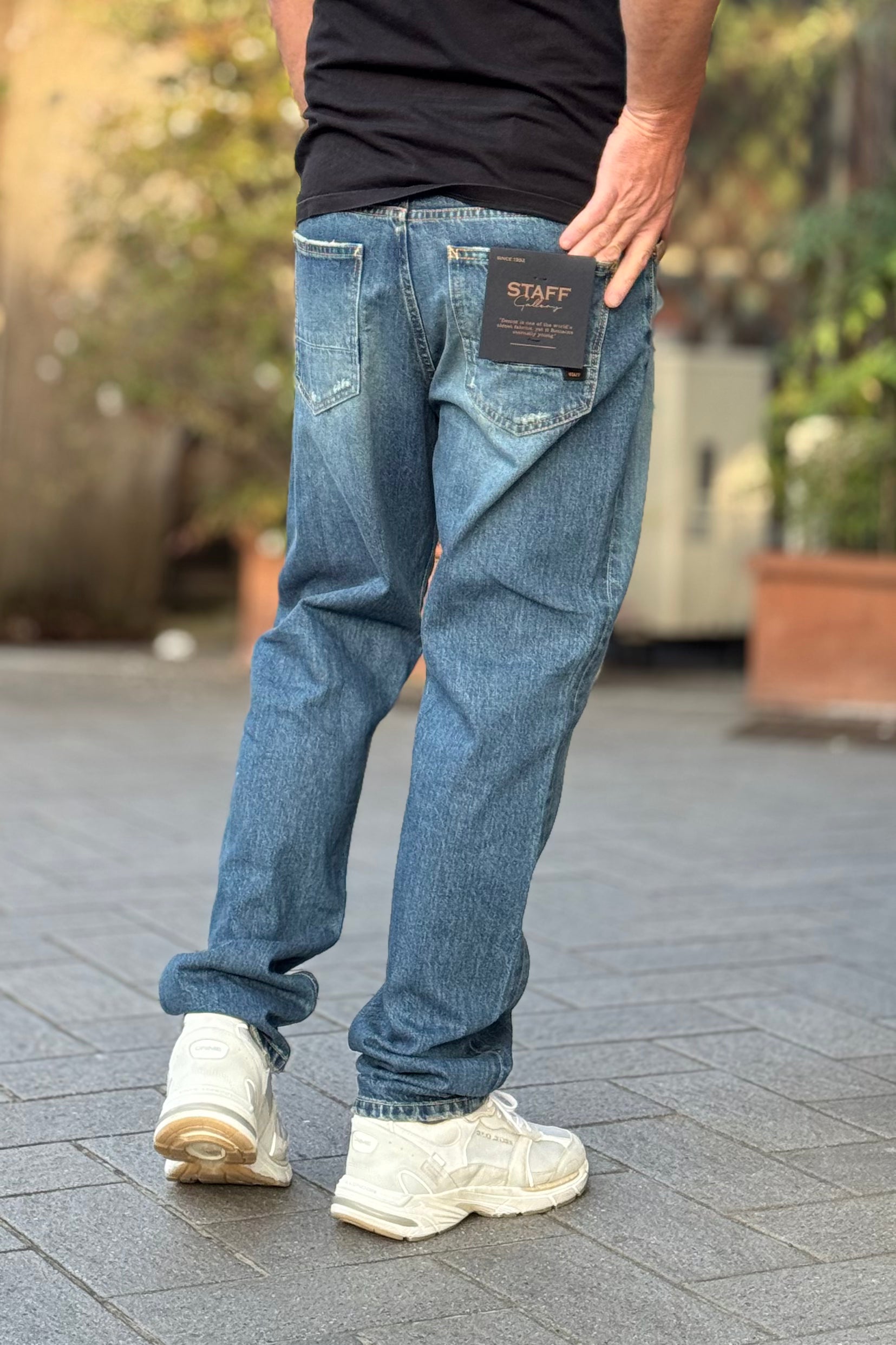 STAFF JEANS RELAXED STRAIGHT FIT GAMBA DRITTA CON MICRO ABRASIONI
