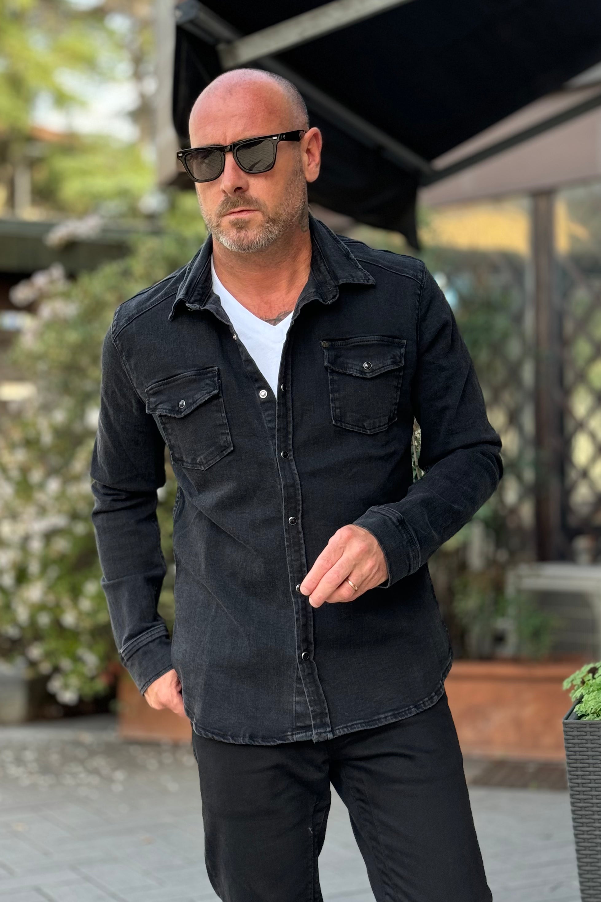 Pont DEAN slim fit black denim shirt with mother of pearl buttons