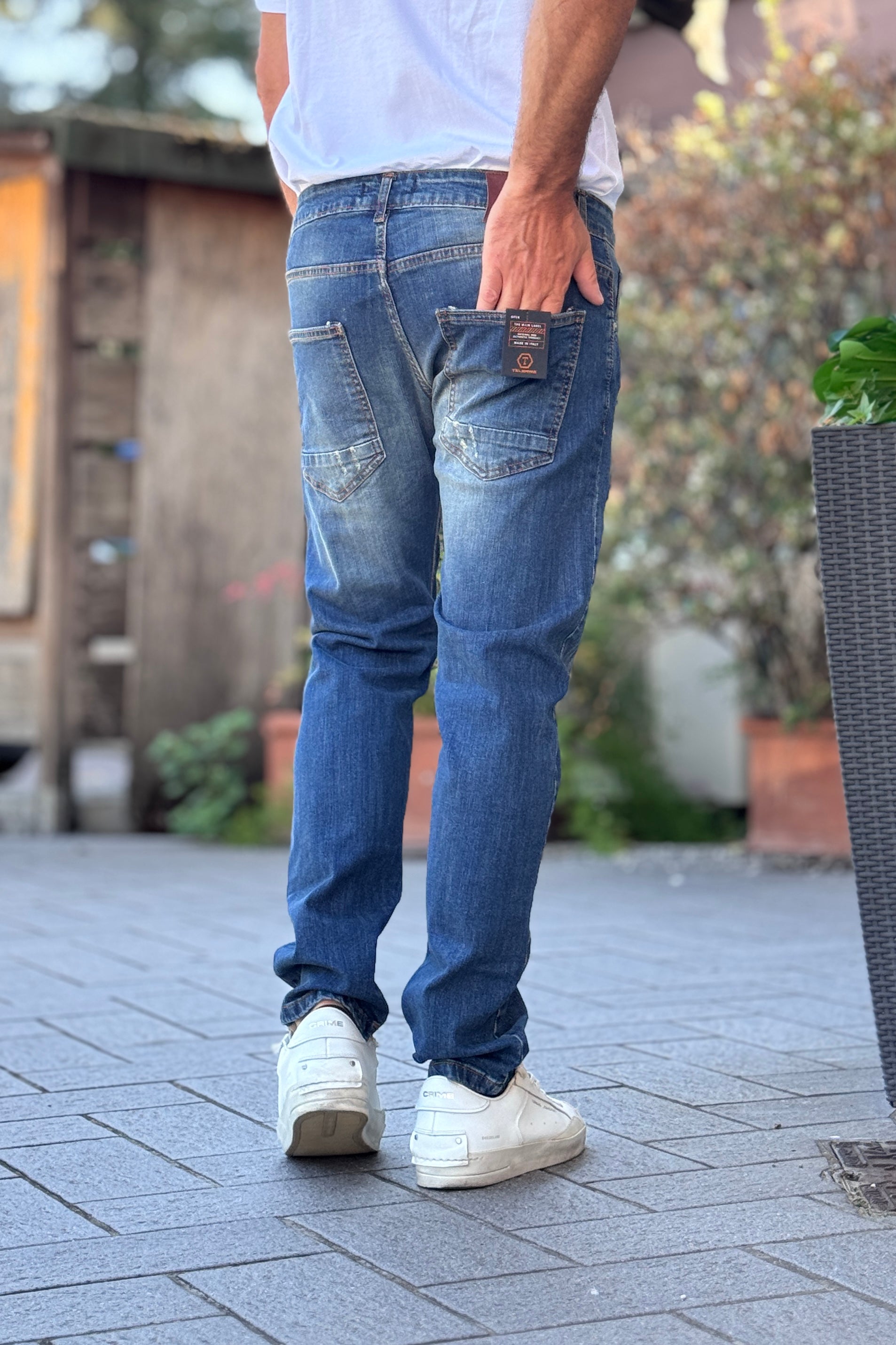 TELAMIRA JEANS CON ABRASIONI E ROTTURE