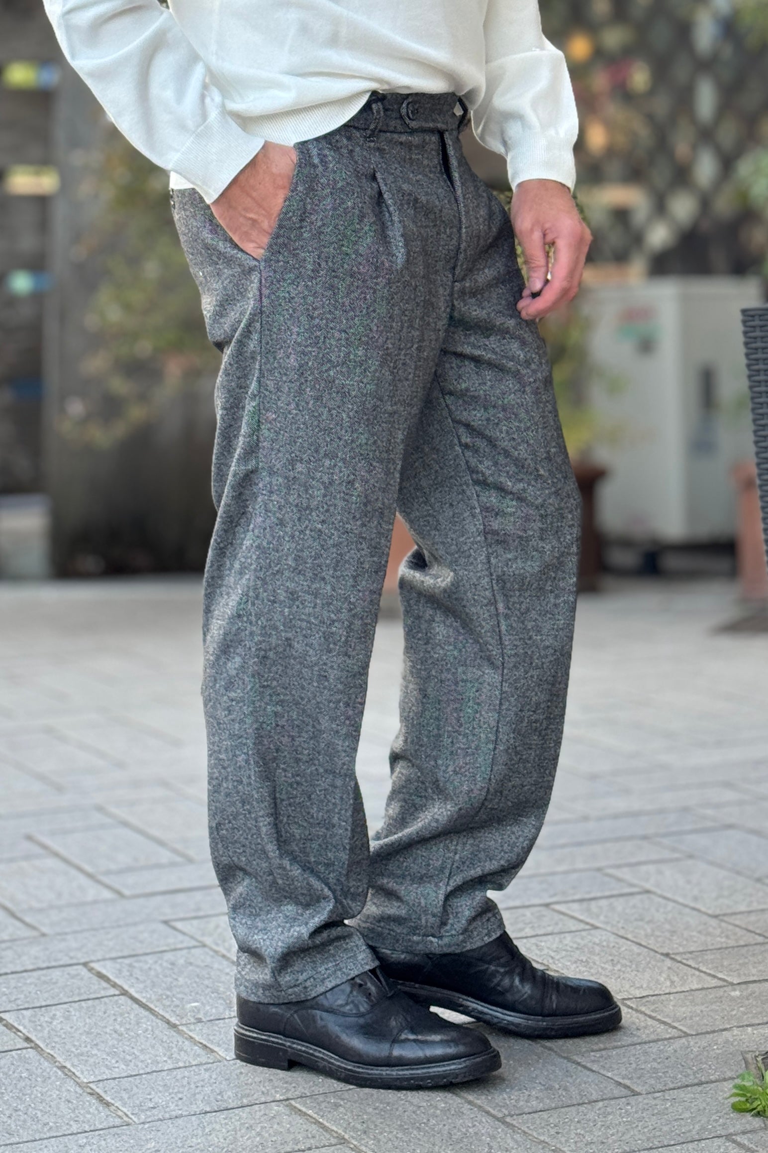 TELAMIRA PANTALONE CON PINCES SPIGATO DISPONIBILE IN 2 COLORI