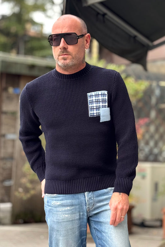 TELAMIRA MAGLIA GIROCOLLO CON PATCH DISPONIBILE IN 2 COLORI