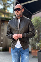 TELAMIRA BOMBER IN ECOPELLE CON COLLO IN PISTAGNA DISPONIBILE IN 2 COLORI - Mania Fashion Clothing