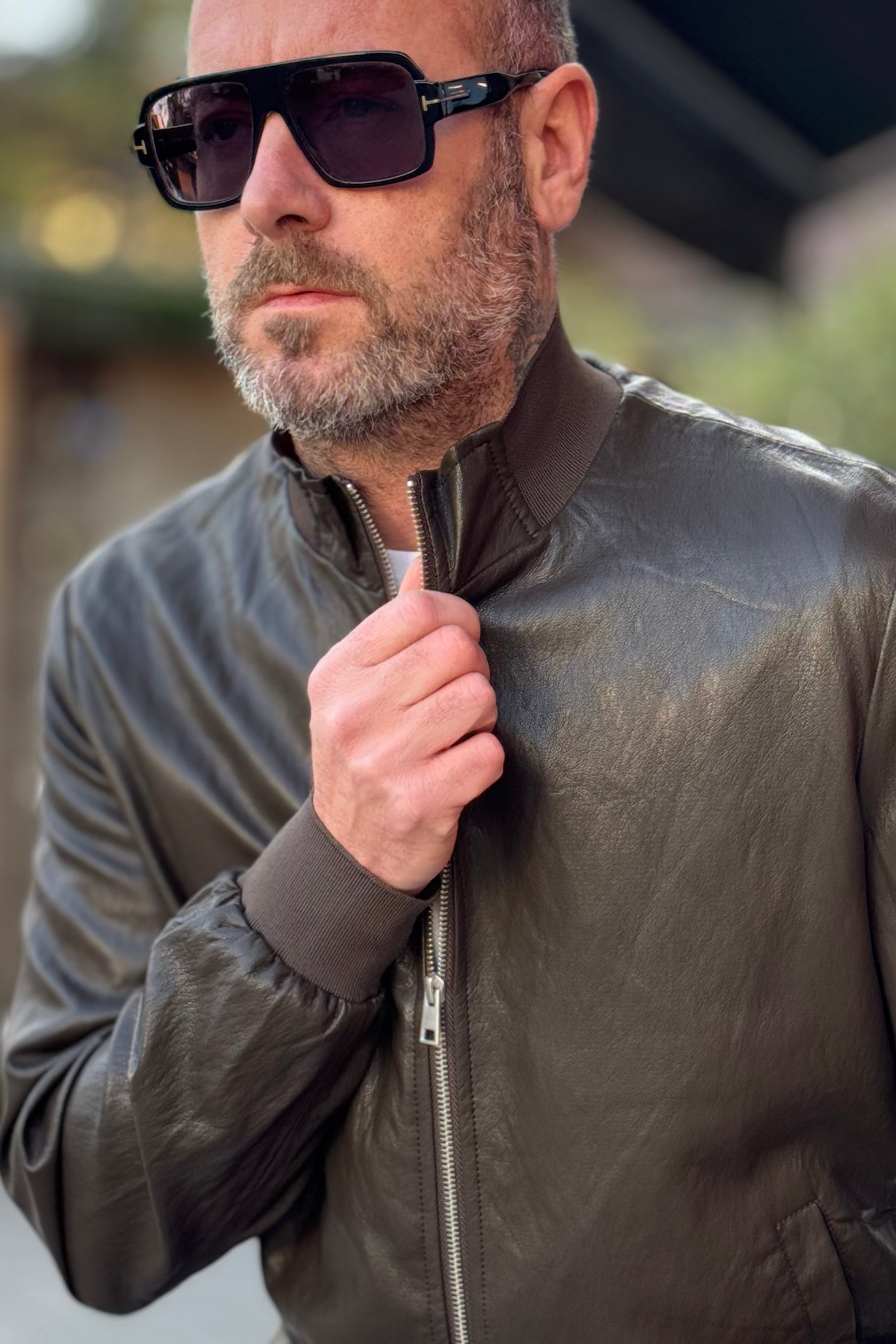 TELAMIRA BOMBER IN ECOPELLE CON COLLO IN PISTAGNA DISPONIBILE IN 2 COLORI - Mania Fashion Clothing