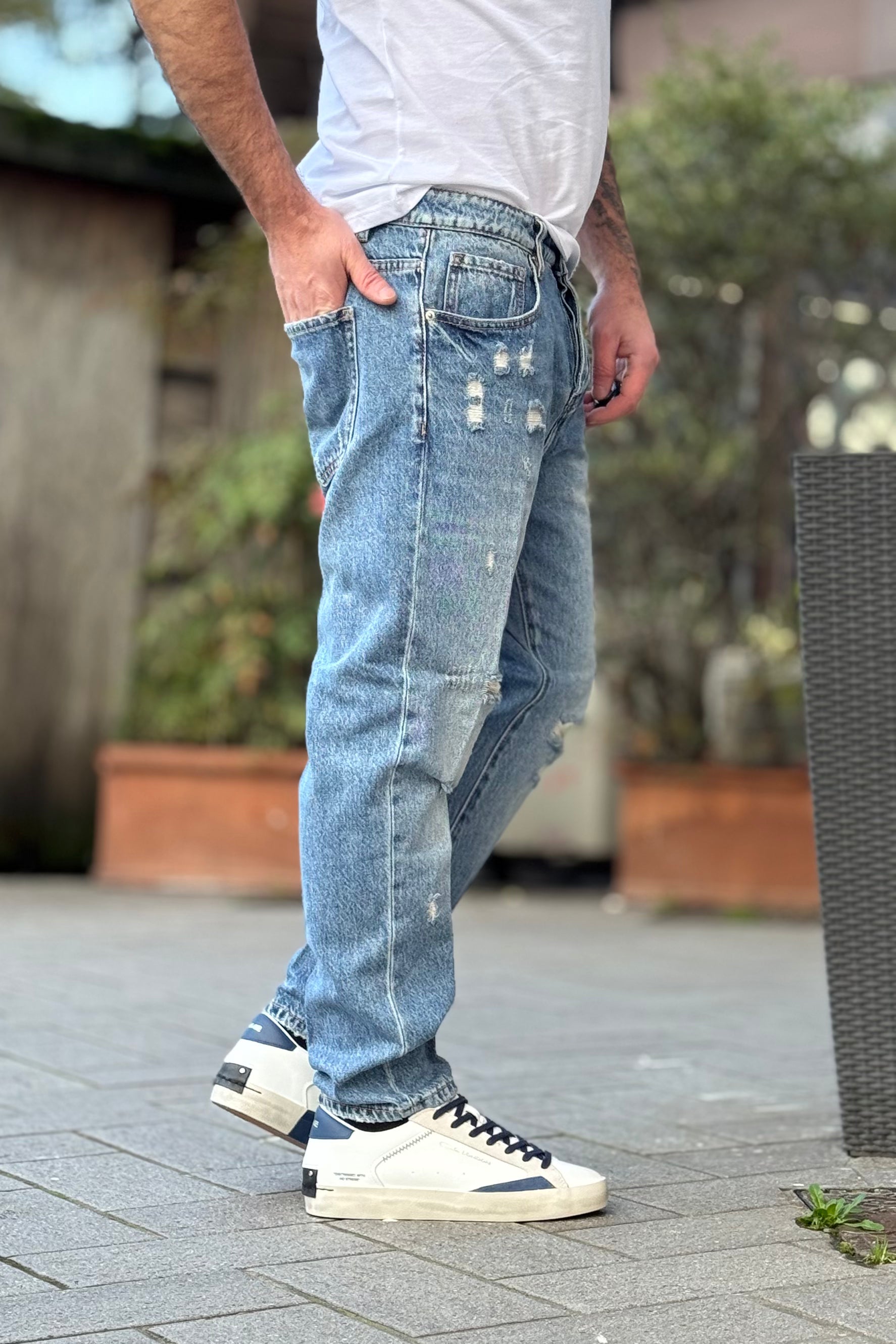 TELAMIRA JEANS CON ABRASIONI E ROTTURE - Mania Fashion Clothing