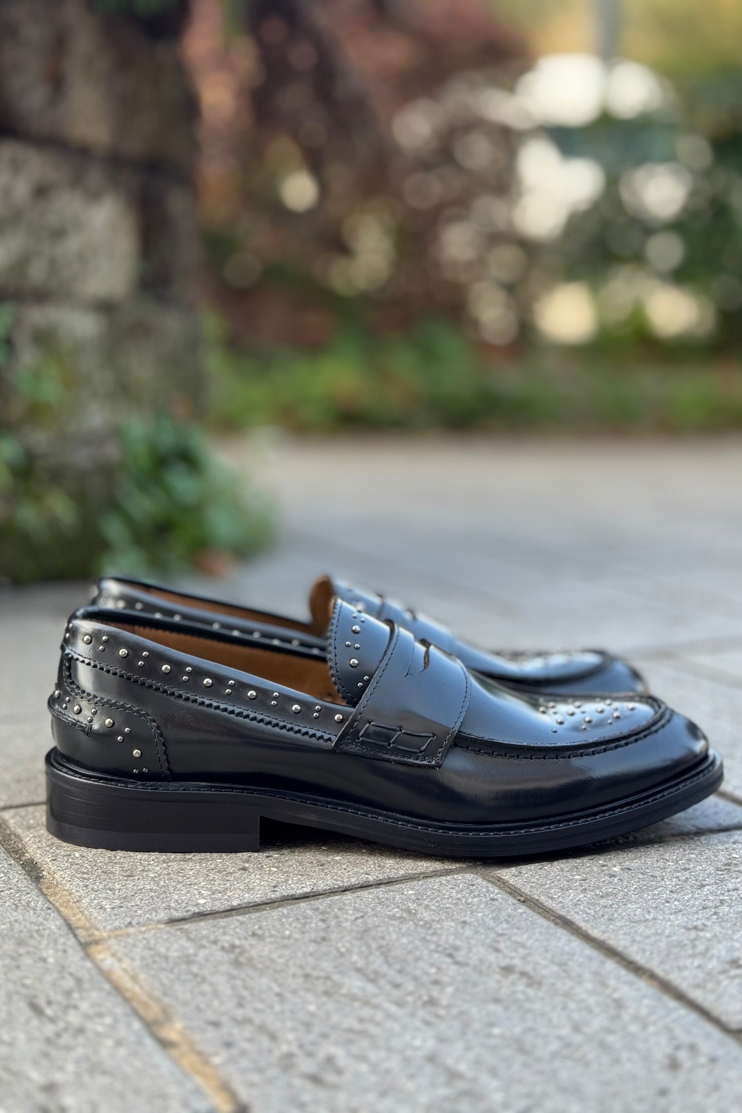 Arnold Layne 056 Mocassino in vera pelle con borchie colore nero