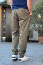 TELAMIRA PANTALONE CHINO IN TESSUTO TECNICO DISPONIBILE IN 5 COLORI