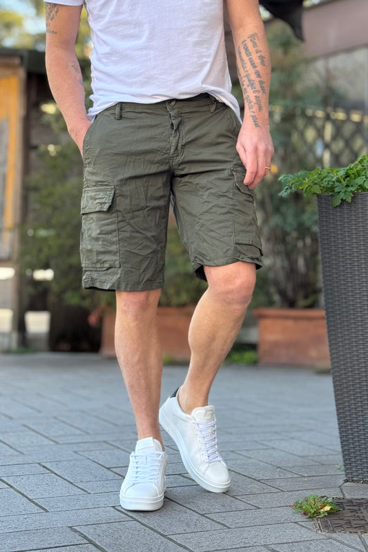 Why not brand BD8RIO Shorts modello tasconato disponibile in 3 colori