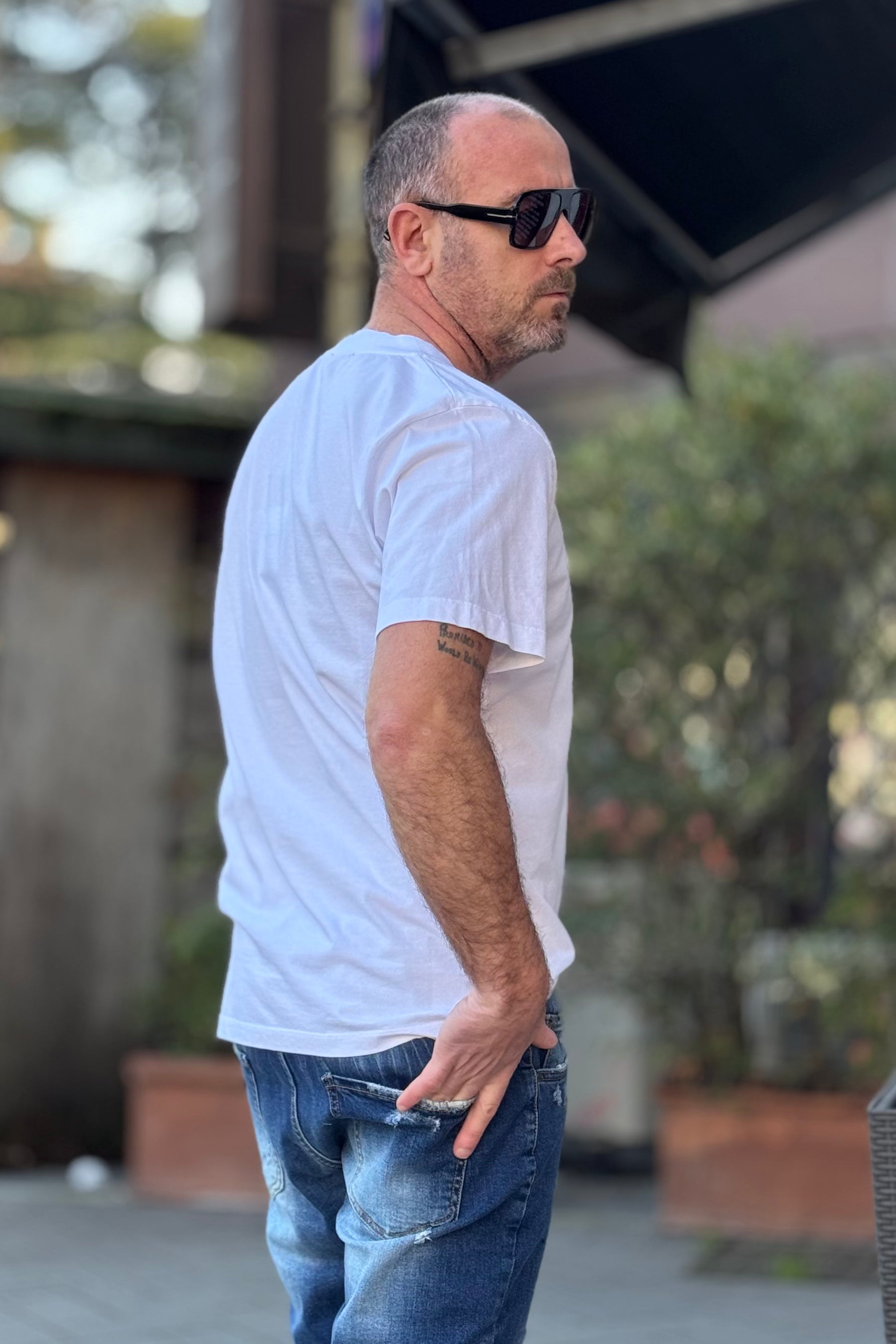 EN AVANCE TSHIRT V-NECK DOPPIO BORDO 4 COLORI