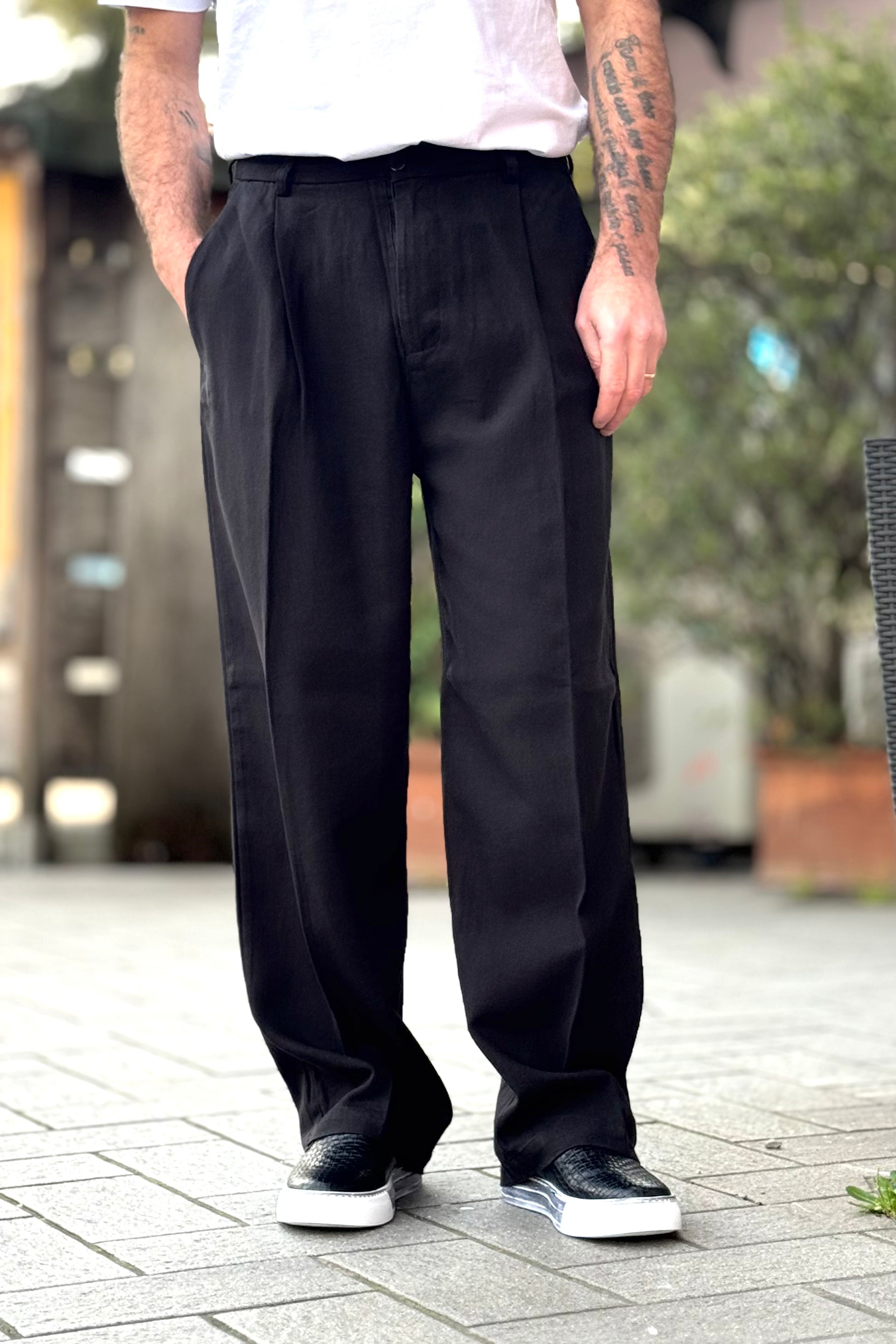 TELAMIRA PANTALONE LARGO CON PINCES IN COTONE E LINO DISPONIBILE IN 2 COLORI