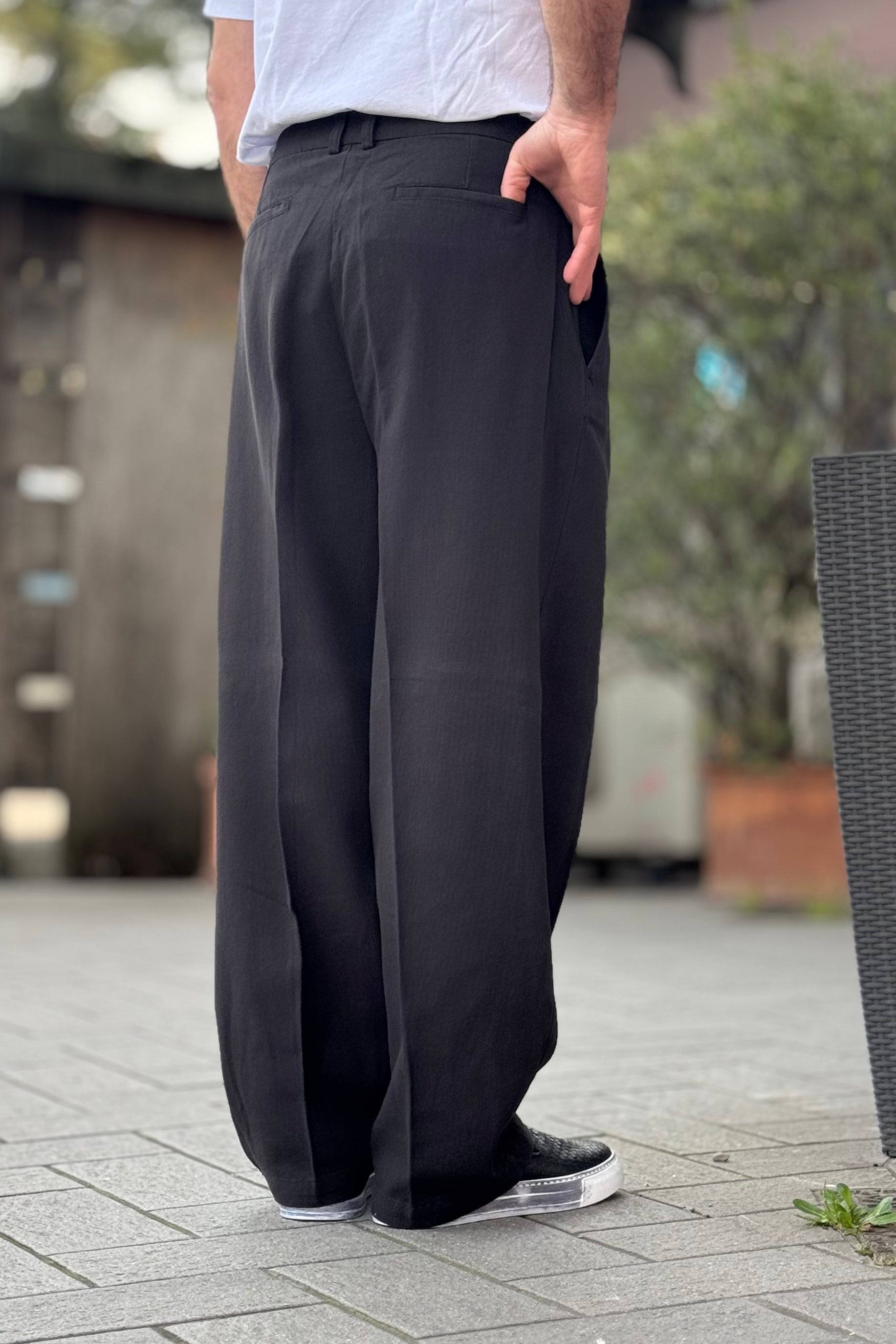 TELAMIRA PANTALONE LARGO CON PINCES IN COTONE E LINO DISPONIBILE IN 2 COLORI