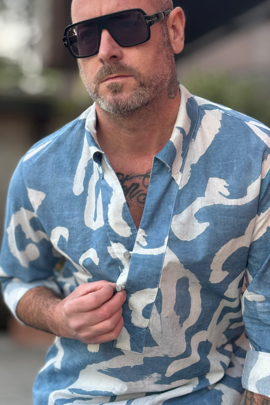 BICOLORE CAMICIA V-NECK FANTASIA