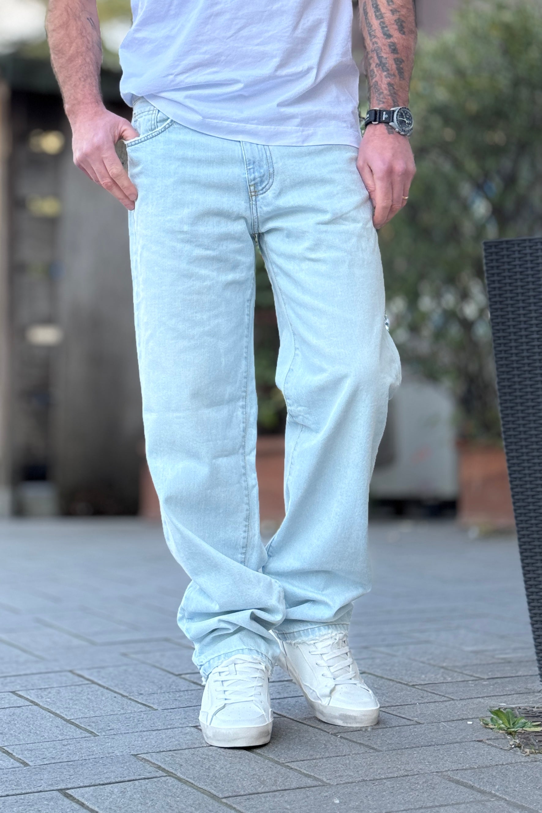 DISPLAJ JEANS MODELLO LARGO