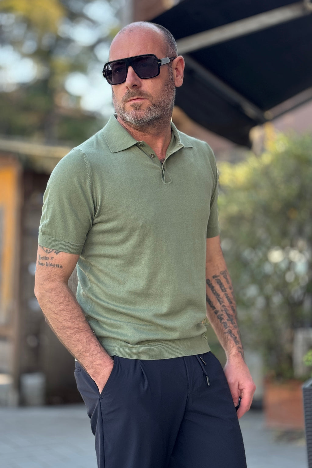 V2 Polo manica corta in cotone disponibile in 4 colori